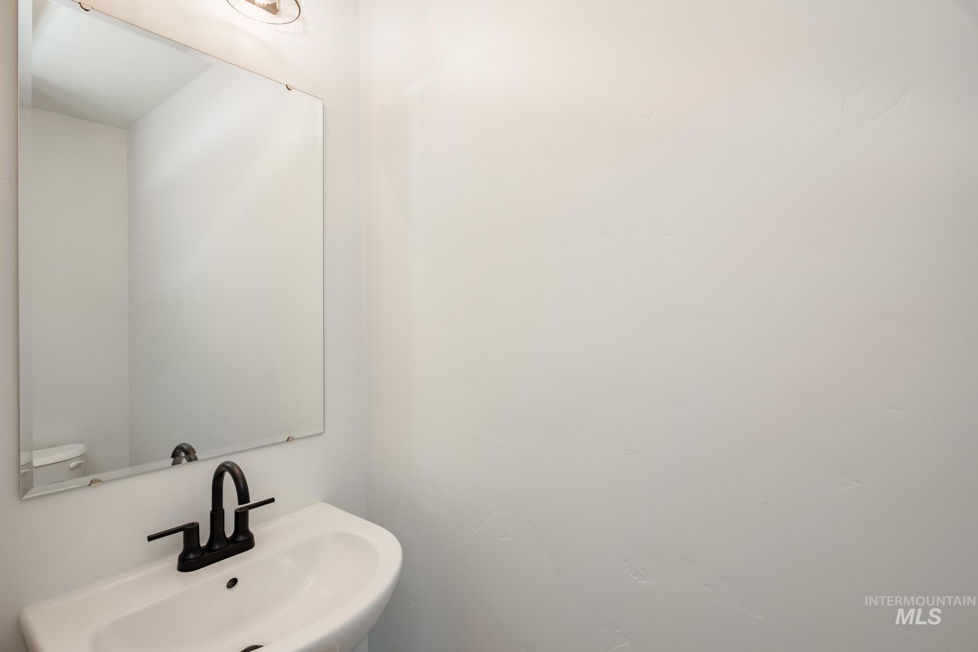 18447 N Sweet William Ave, Nampa, Idaho 83687, 4 Bedrooms, 2.5 Bathrooms, Residential For Sale, Price $484,990,MLS 98972722