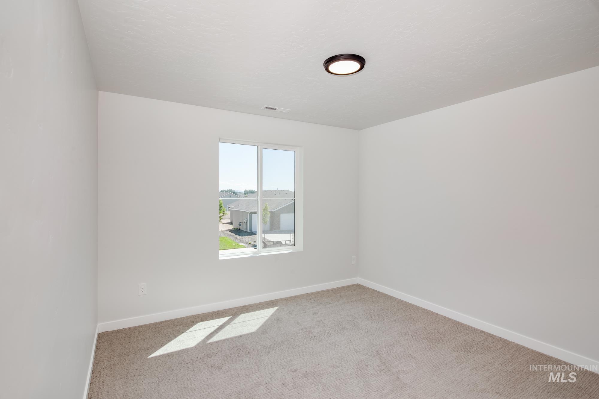 18447 N Sweet William Ave, Nampa, Idaho 83687, 4 Bedrooms, 2.5 Bathrooms, Residential For Sale, Price $484,990,MLS 98972722