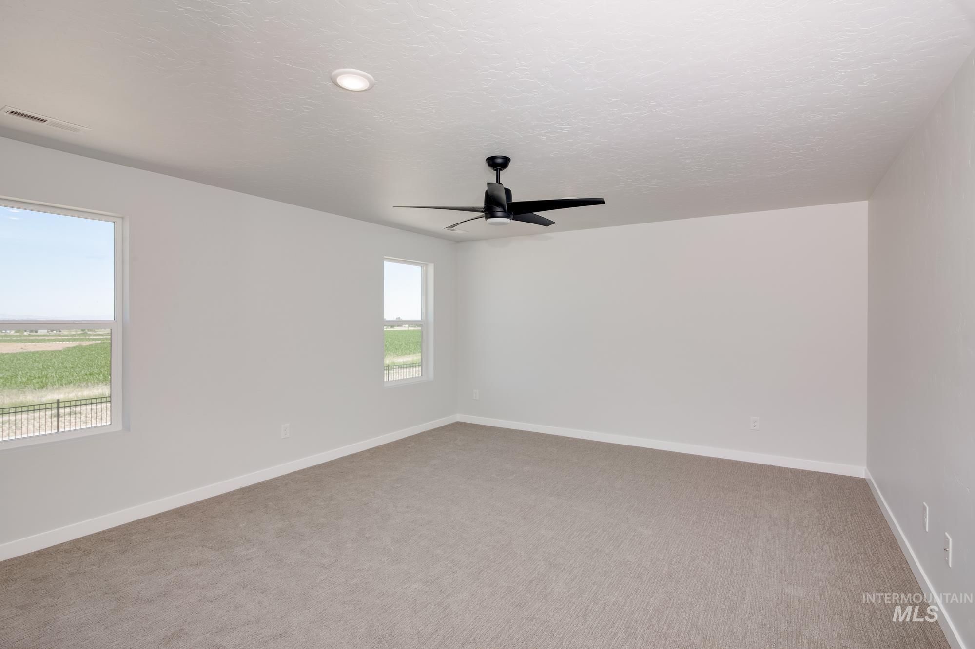 18447 N Sweet William Ave, Nampa, Idaho 83687, 4 Bedrooms, 2.5 Bathrooms, Residential For Sale, Price $484,990,MLS 98972722