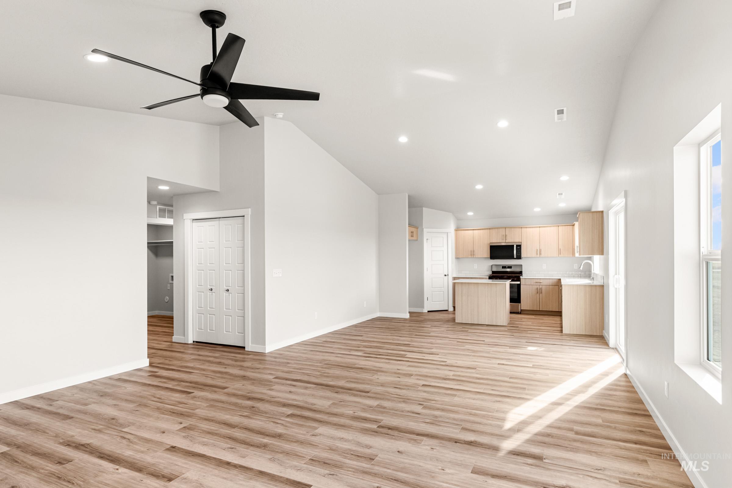 18461 N Sweet William Ave, Nampa, Idaho 83687, 4 Bedrooms, 2 Bathrooms, Residential For Sale, Price $436,990, 98972723