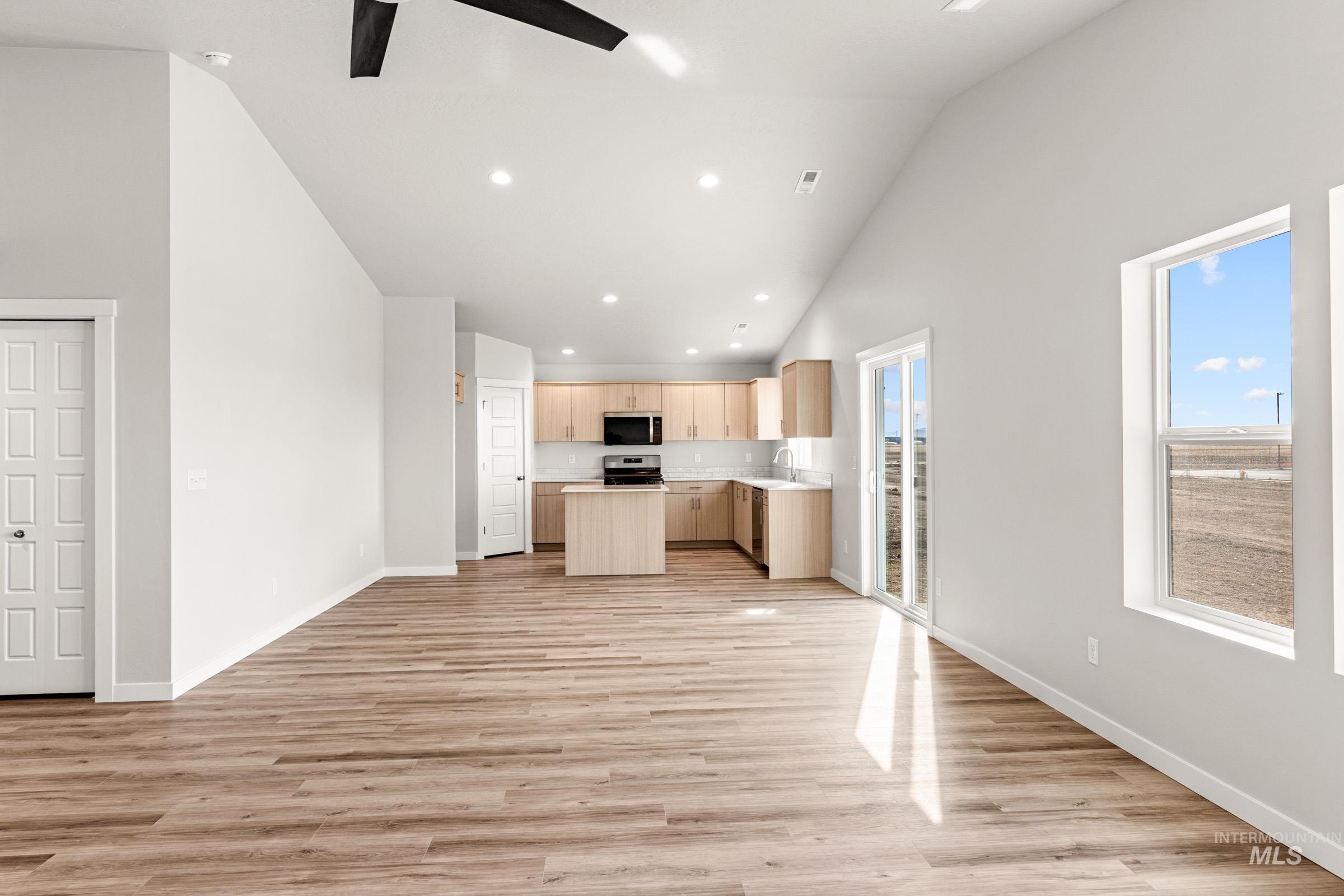 18461 N Sweet William Ave, Nampa, Idaho 83687, 4 Bedrooms, 2 Bathrooms, Residential For Sale, Price $436,990, 98972723