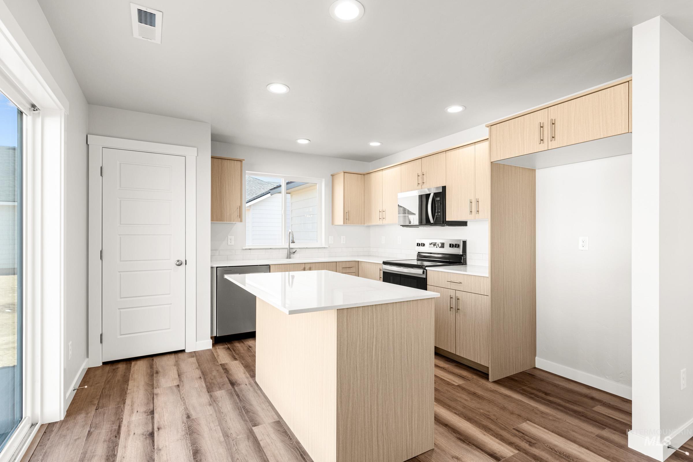 5072 E Open Canyon Dr, Nampa, Idaho 83687, 4 Bedrooms, 2.5 Bathrooms, Residential For Sale, Price $451,990,MLS 98972727