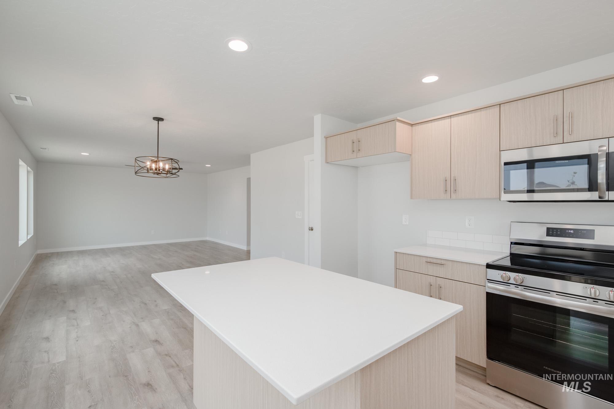 5072 E Open Canyon Dr, Nampa, Idaho 83687, 4 Bedrooms, 2.5 Bathrooms, Residential For Sale, Price $451,990,MLS 98972727