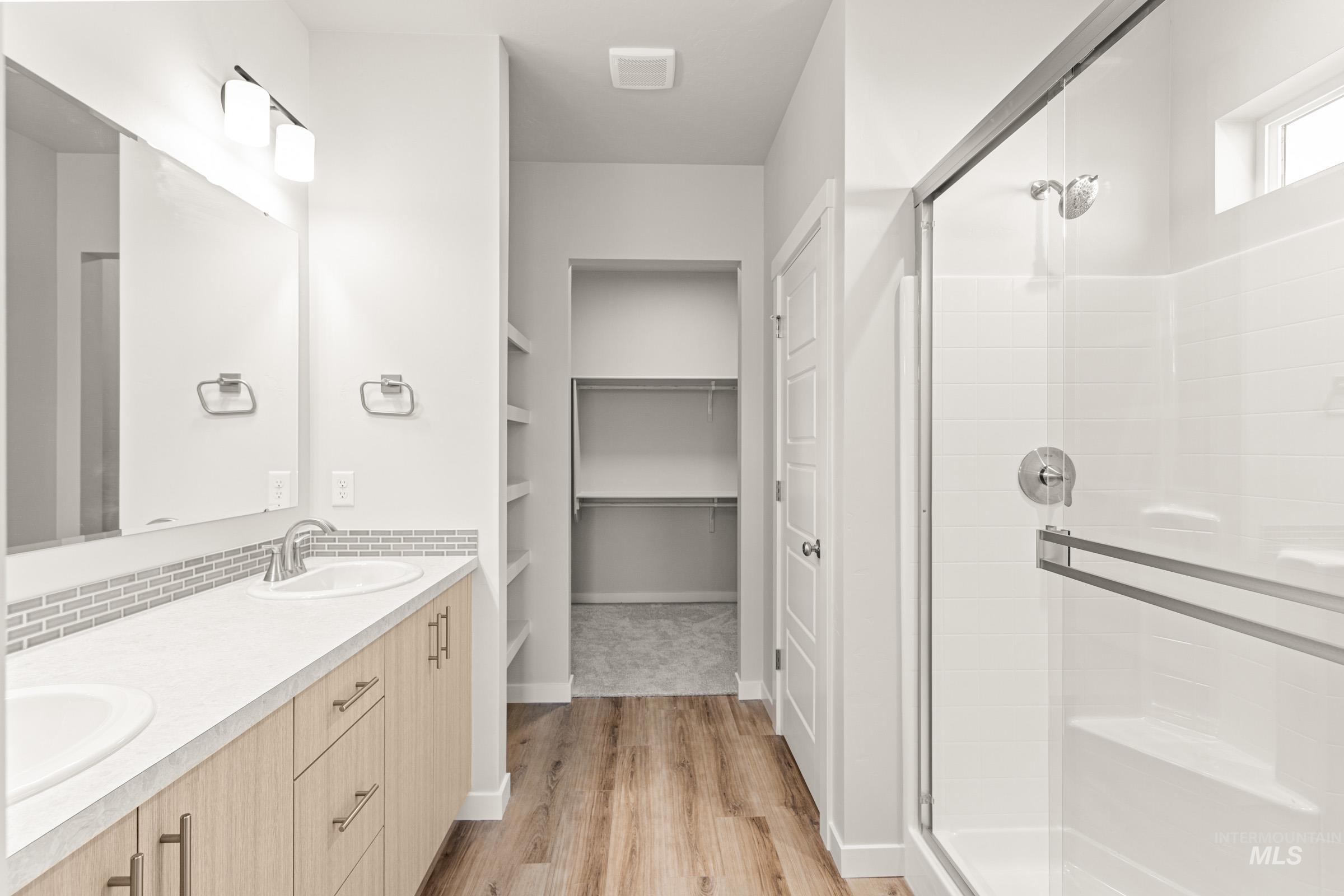 17606 N Boone Peak Ave, Nampa, Idaho 83687, 3 Bedrooms, 2 Bathrooms, Residential For Sale, Price $455,990,MLS 98972728