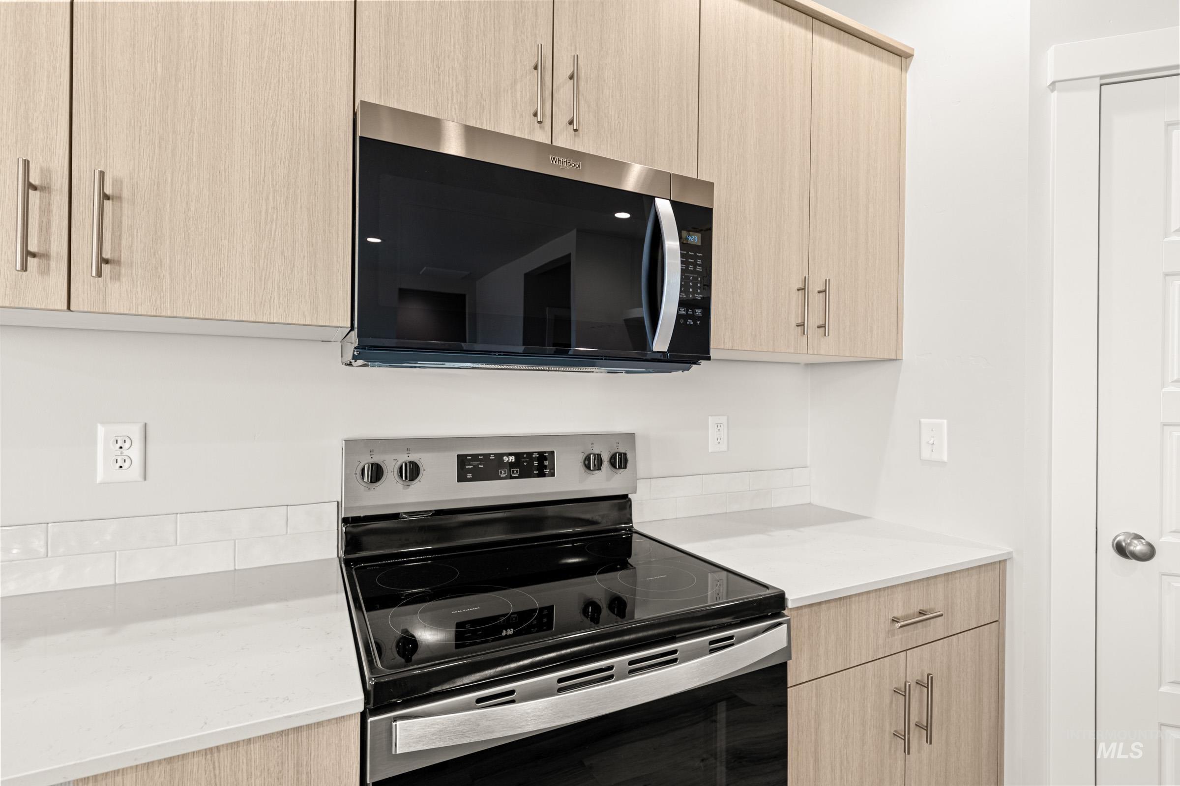 17606 N Boone Peak Ave, Nampa, Idaho 83687, 3 Bedrooms, 2 Bathrooms, Residential For Sale, Price $455,990,MLS 98972728