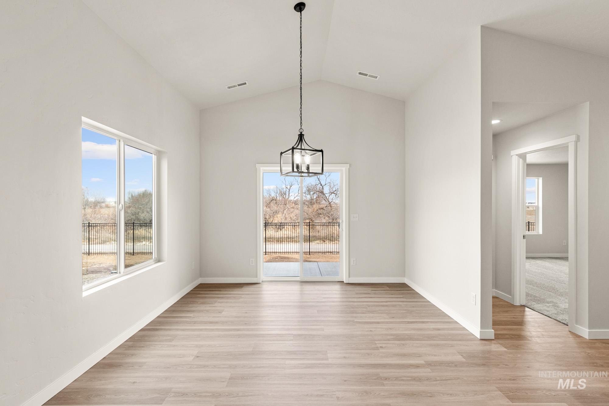 7142 E Shields Dr, Nampa, Idaho 83687, 4 Bedrooms, 2 Bathrooms, Residential For Sale, Price $464,990,MLS 98972731