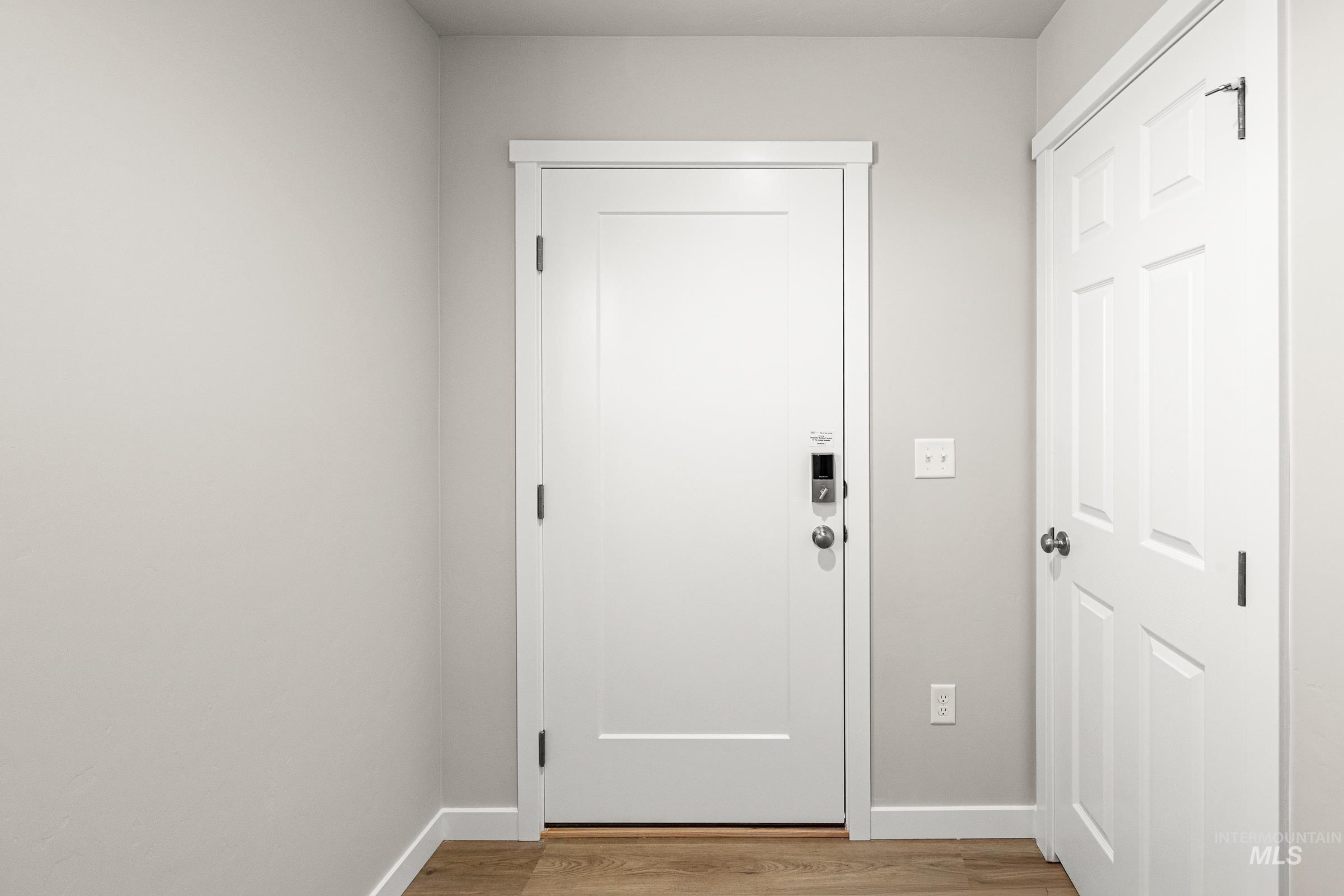 19570 Snowyside Way, Caldwell, Idaho 83605, 3 Bedrooms, 2.5 Bathrooms, Residential For Sale, Price $394,990,MLS 98972732