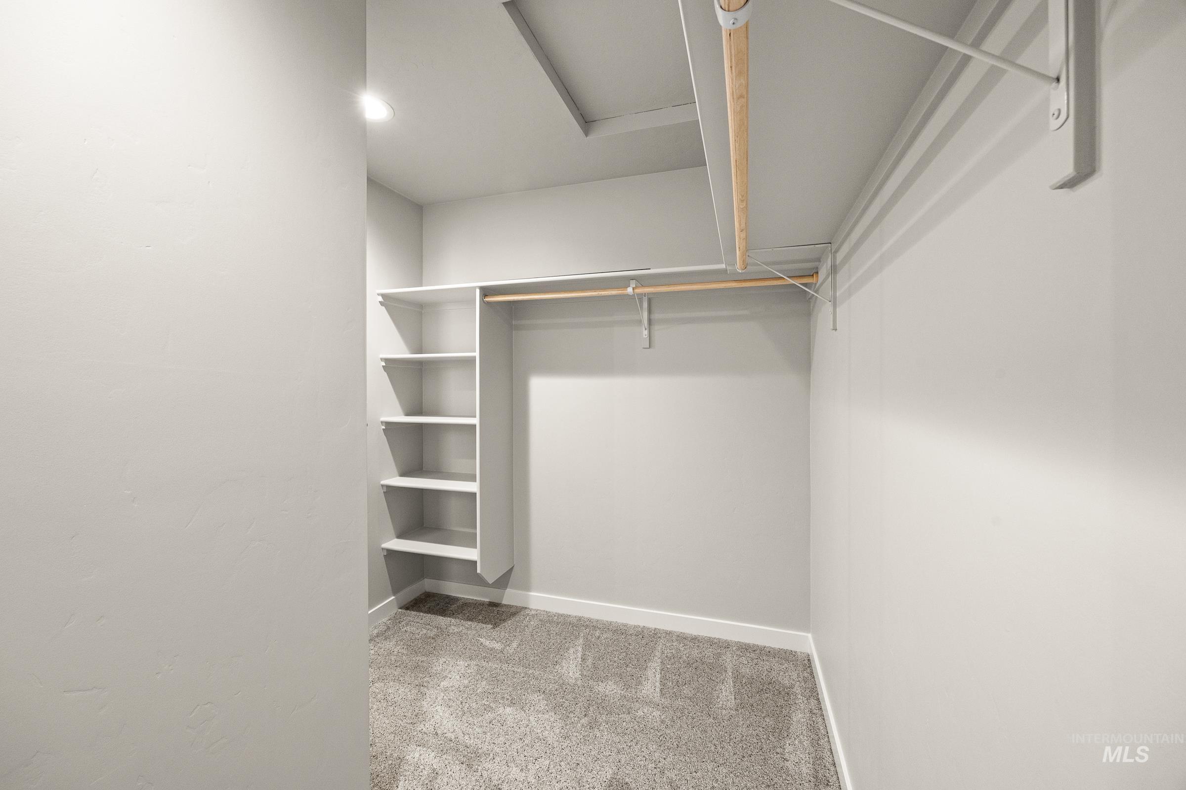 19570 Snowyside Way, Caldwell, Idaho 83605, 3 Bedrooms, 2.5 Bathrooms, Residential For Sale, Price $394,990,MLS 98972732