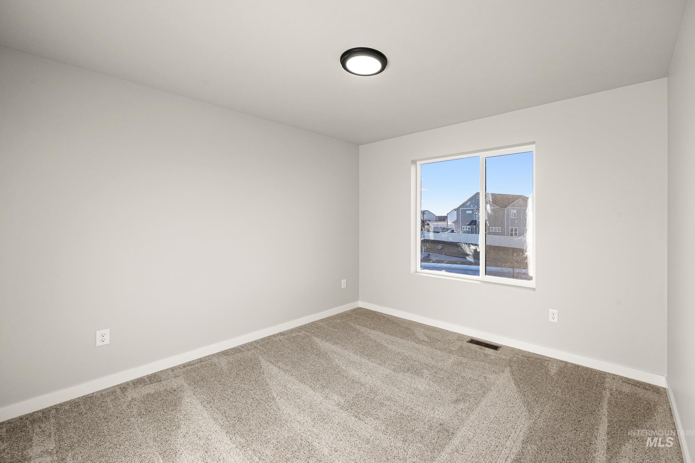 19570 Snowyside Way, Caldwell, Idaho 83605, 3 Bedrooms, 2.5 Bathrooms, Residential For Sale, Price $394,990,MLS 98972732