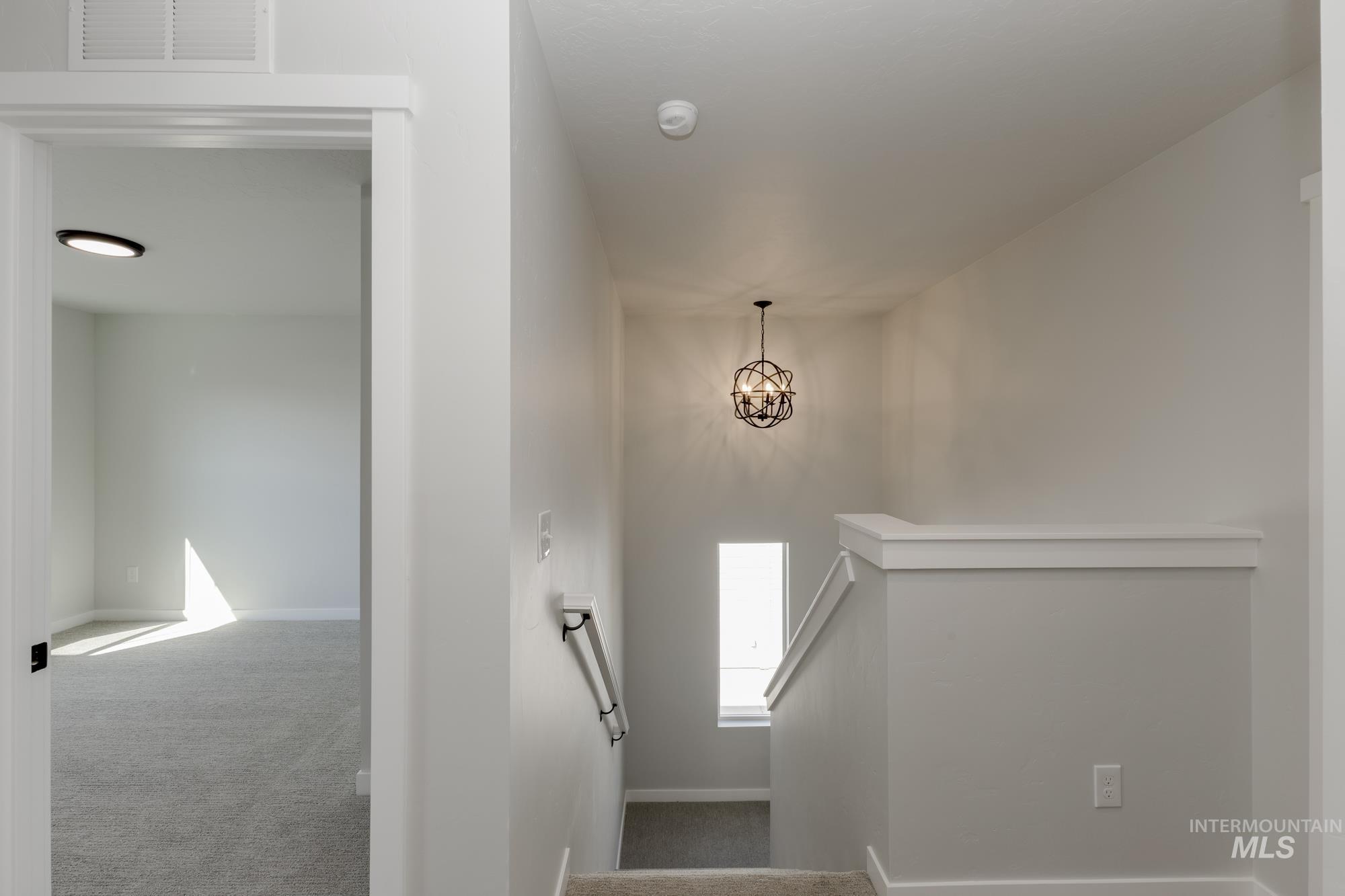 19570 Snowyside Way, Caldwell, Idaho 83605, 3 Bedrooms, 2.5 Bathrooms, Residential For Sale, Price $394,990,MLS 98972732