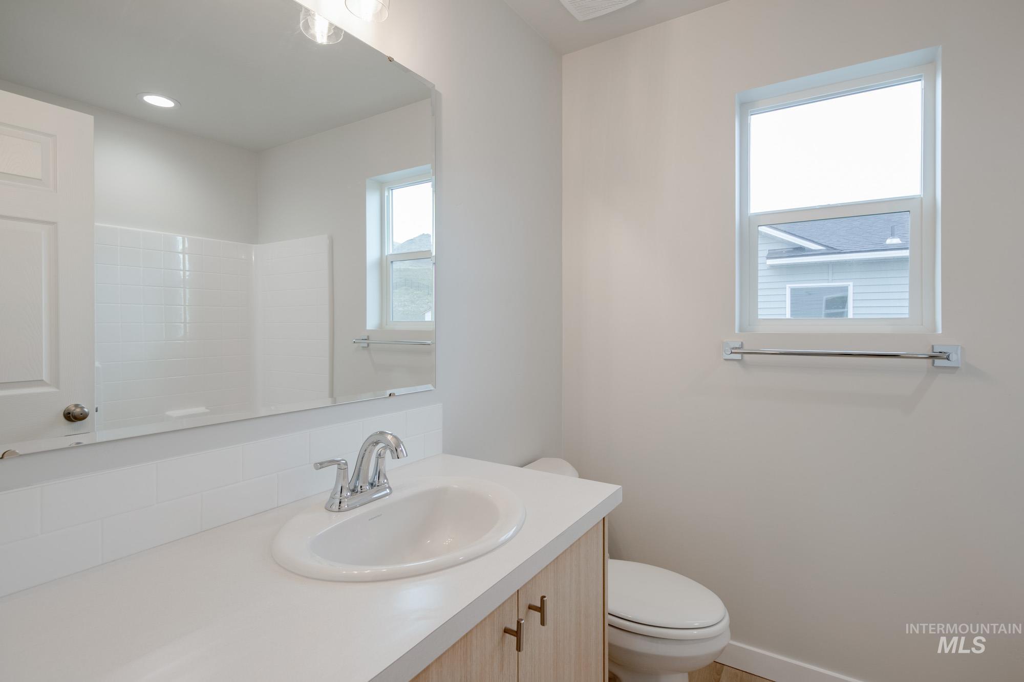 19578 Snowyside Way, Caldwell, Idaho 83605, 3 Bedrooms, 2.5 Bathrooms, Residential For Sale, Price $419,990,MLS 98972733