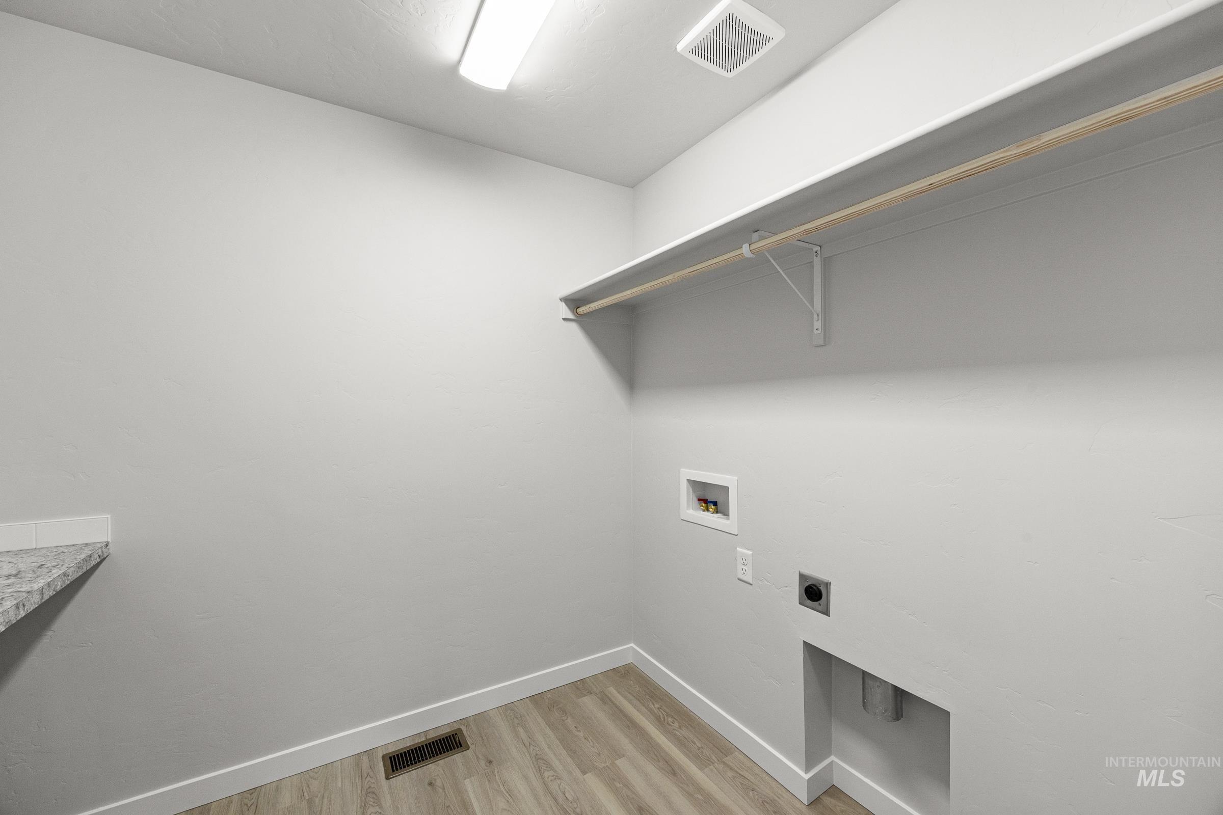 19578 Snowyside Way, Caldwell, Idaho 83605, 3 Bedrooms, 2.5 Bathrooms, Residential For Sale, Price $419,990,MLS 98972733