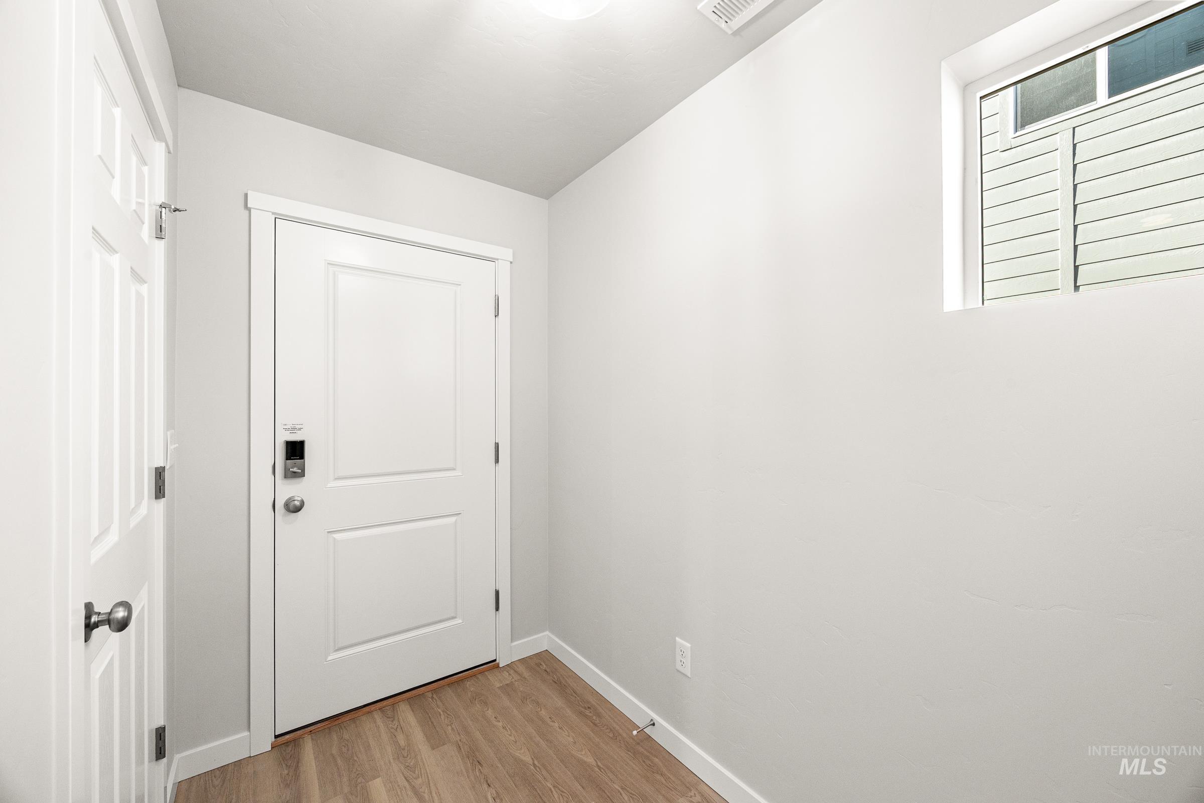 19584 Snowyside Way, Caldwell, Idaho 83605, 4 Bedrooms, 2.5 Bathrooms, Residential For Sale, Price $444,990,MLS 98972734