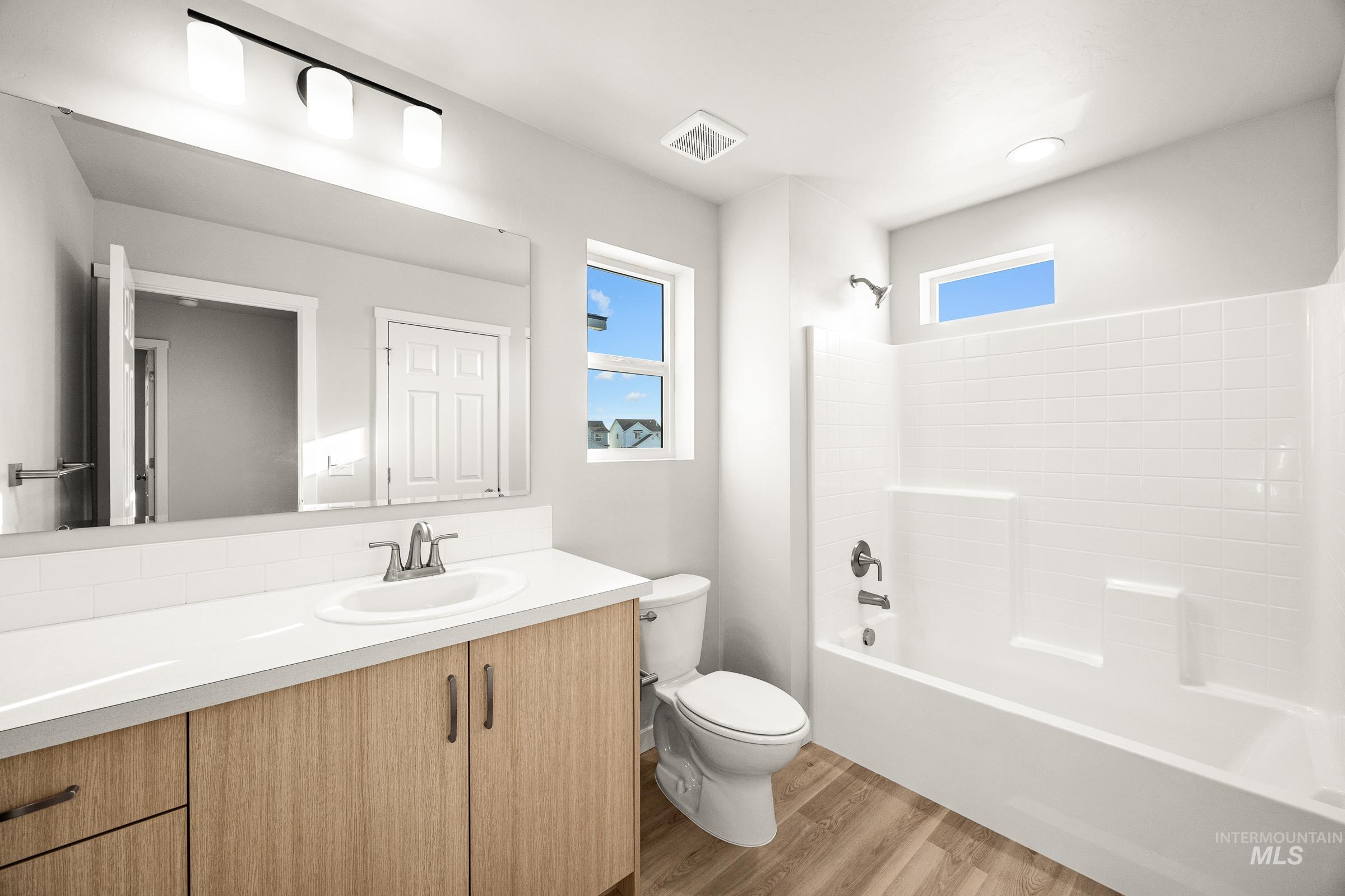 19584 Snowyside Way, Caldwell, Idaho 83605, 4 Bedrooms, 2.5 Bathrooms, Residential For Sale, Price $444,990,MLS 98972734