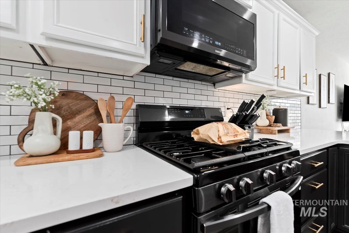 864 N Britt Pl, Meridian, Idaho 83642, 3 Bedrooms, 2.5 Bathrooms, Residential For Sale, Price $469,900,MLS 98972736