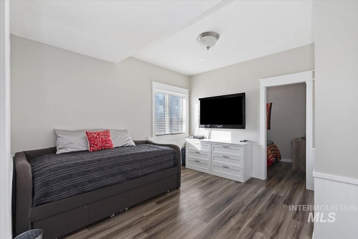 864 N Britt Pl, Meridian, Idaho 83642, 3 Bedrooms, 2.5 Bathrooms, Residential For Sale, Price $469,900,MLS 98972736