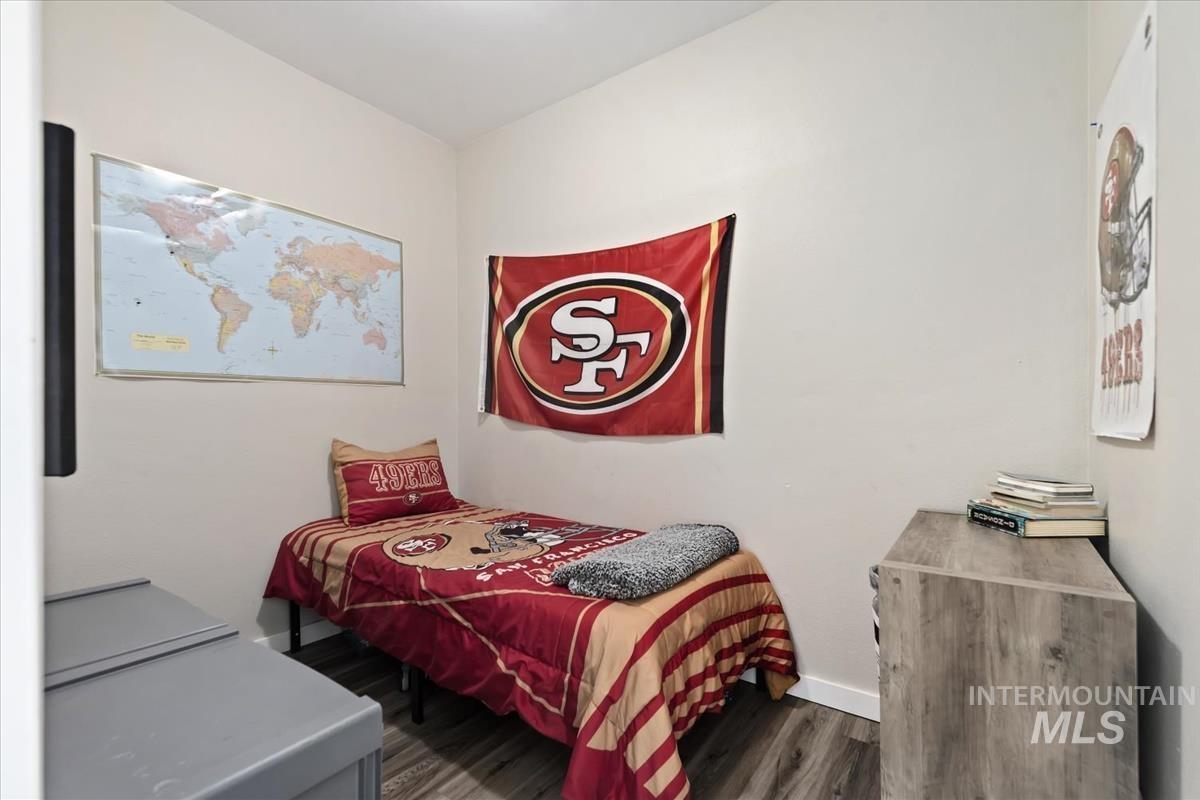 864 N Britt Pl, Meridian, Idaho 83642, 3 Bedrooms, 2.5 Bathrooms, Residential For Sale, Price $469,900,MLS 98972736