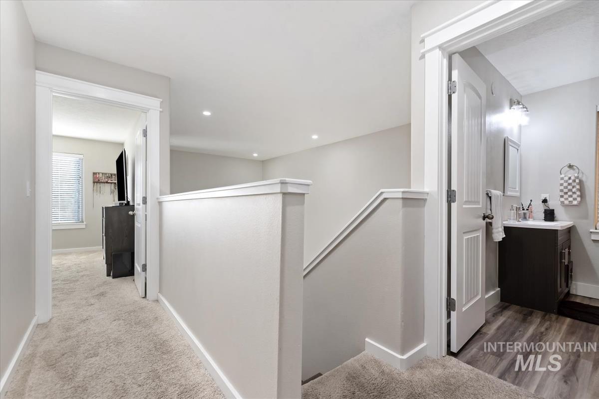 864 N Britt Pl, Meridian, Idaho 83642, 3 Bedrooms, 2.5 Bathrooms, Residential For Sale, Price $469,900,MLS 98972736