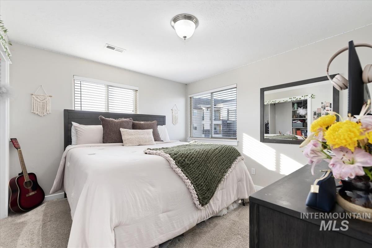 864 N Britt Pl, Meridian, Idaho 83642, 3 Bedrooms, 2.5 Bathrooms, Residential For Sale, Price $469,900,MLS 98972736