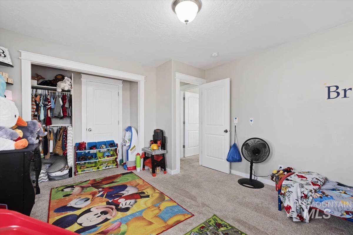 864 N Britt Pl, Meridian, Idaho 83642, 3 Bedrooms, 2.5 Bathrooms, Residential For Sale, Price $469,900,MLS 98972736