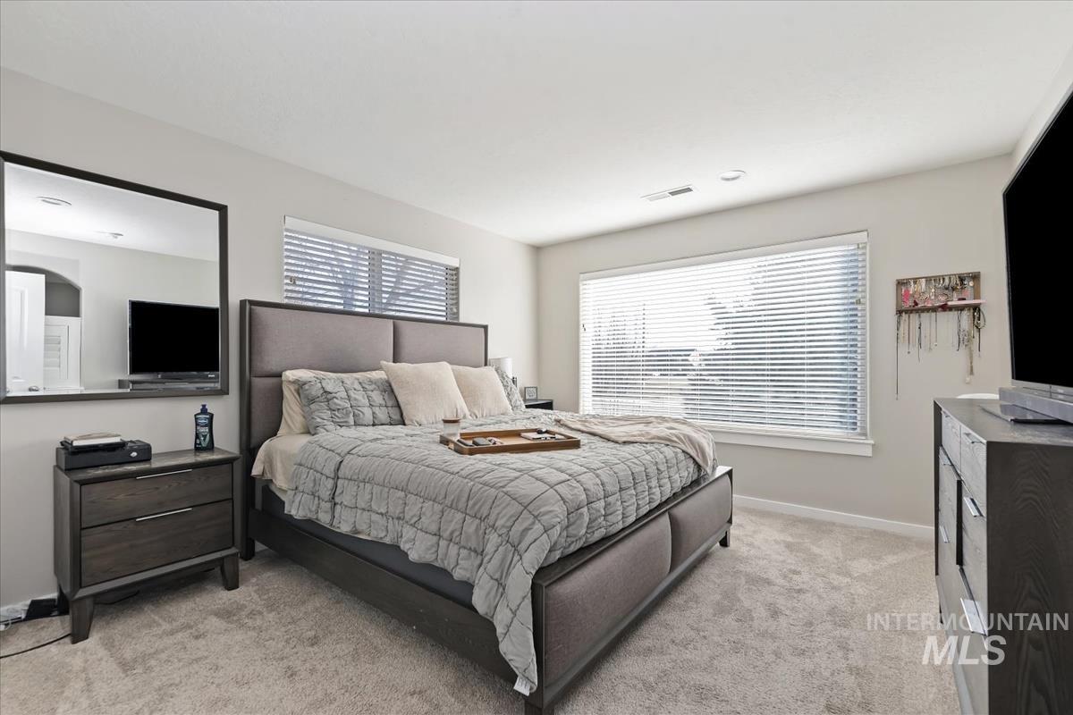 864 N Britt Pl, Meridian, Idaho 83642, 3 Bedrooms, 2.5 Bathrooms, Residential For Sale, Price $469,900,MLS 98972736