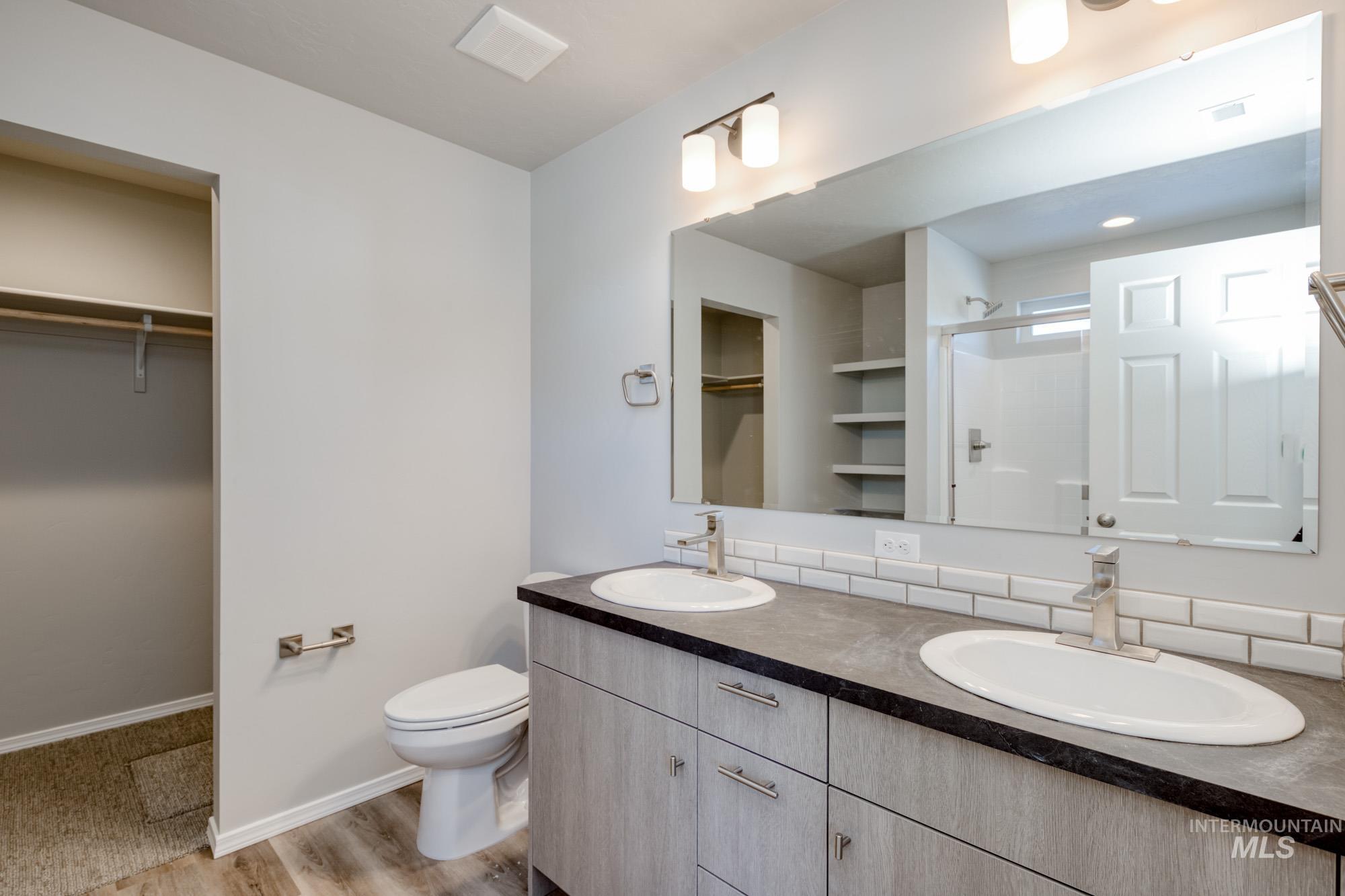 5418 S Bittercreek Ave, Meridian, Idaho 83642, 3 Bedrooms, 2 Bathrooms, Residential For Sale, Price $410,990,MLS 98972737