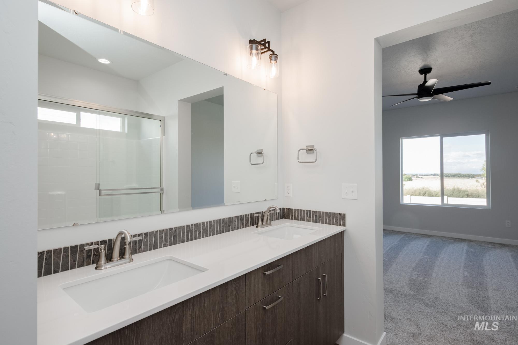 5471 S Bittercreek Ave, Meridian, Idaho 83642, 3 Bedrooms, 2 Bathrooms, Residential For Sale, Price $463,990,MLS 98972738