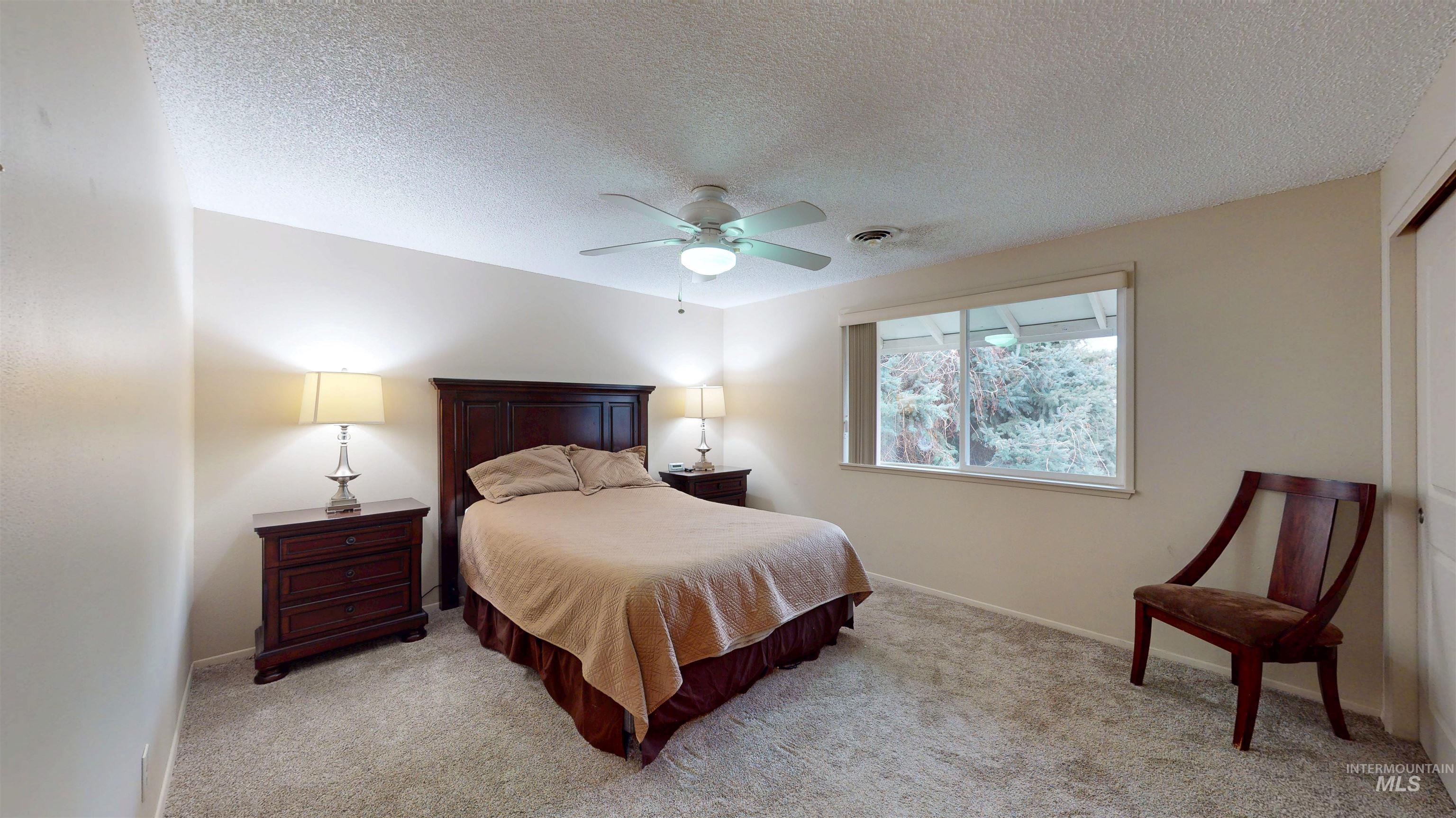 2330 Filer Ave East, Twin Falls, Idaho 83301, 4 Bedrooms, 2 Bathrooms, Residential For Sale, Price $324,900,MLS 98972741