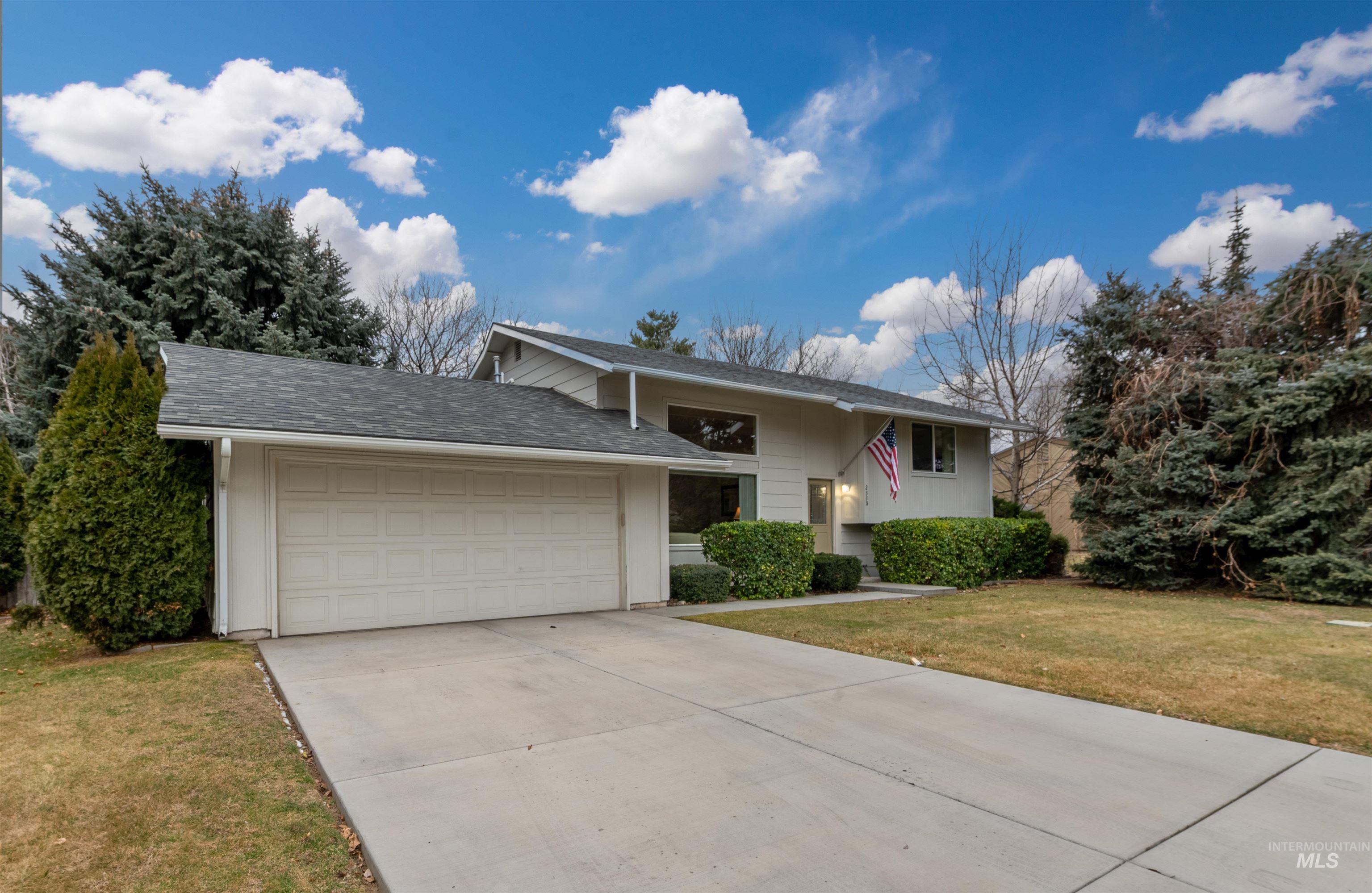 2330 Filer Ave East, Twin Falls, Idaho 83301, 4 Bedrooms, 2 Bathrooms, Residential For Sale, Price $324,900,MLS 98972741