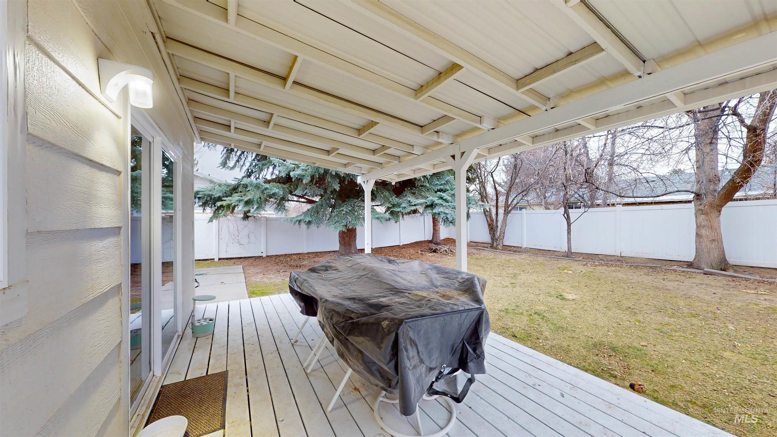 2330 Filer Ave East, Twin Falls, Idaho 83301, 4 Bedrooms, 2 Bathrooms, Residential For Sale, Price $324,900,MLS 98972741