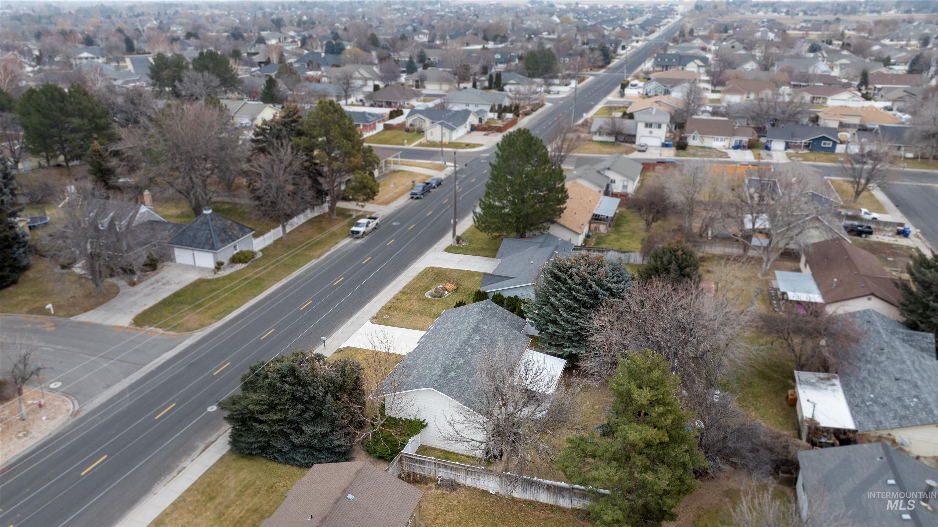 2330 Filer Ave East, Twin Falls, Idaho 83301, 4 Bedrooms, 2 Bathrooms, Residential For Sale, Price $324,900,MLS 98972741