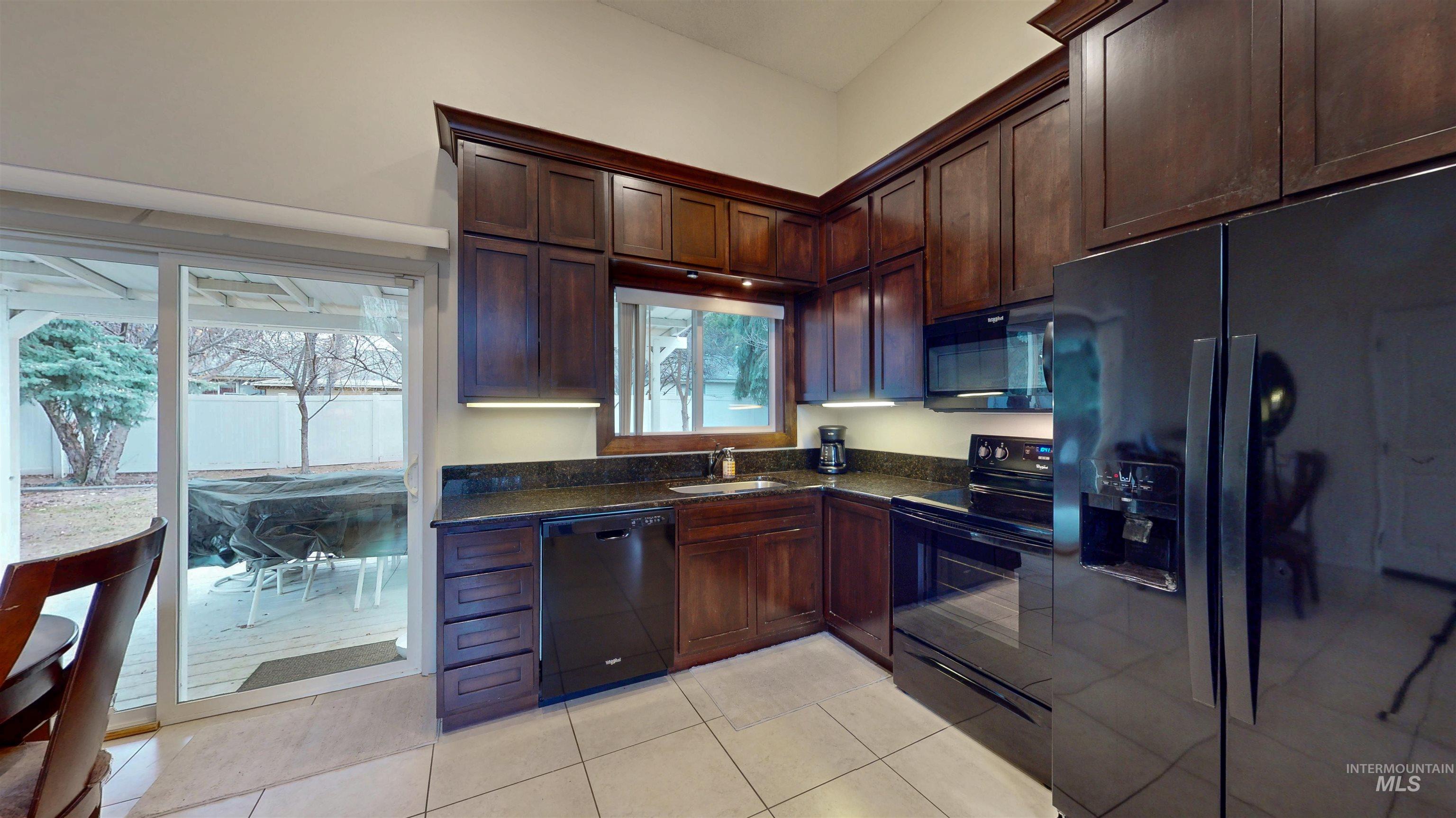 2330 Filer Ave East, Twin Falls, Idaho 83301, 4 Bedrooms, 2 Bathrooms, Residential For Sale, Price $324,900,MLS 98972741