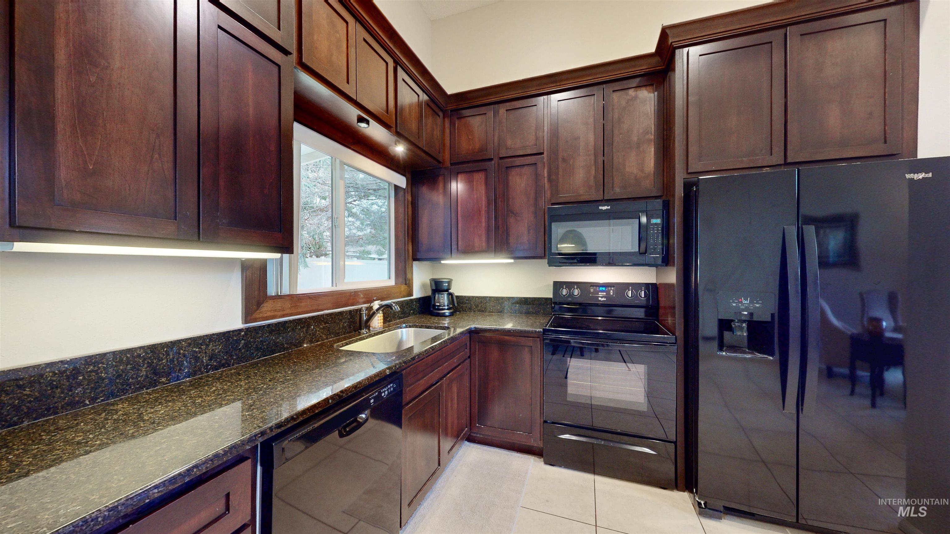 2330 Filer Ave East, Twin Falls, Idaho 83301, 4 Bedrooms, 2 Bathrooms, Residential For Sale, Price $324,900,MLS 98972741