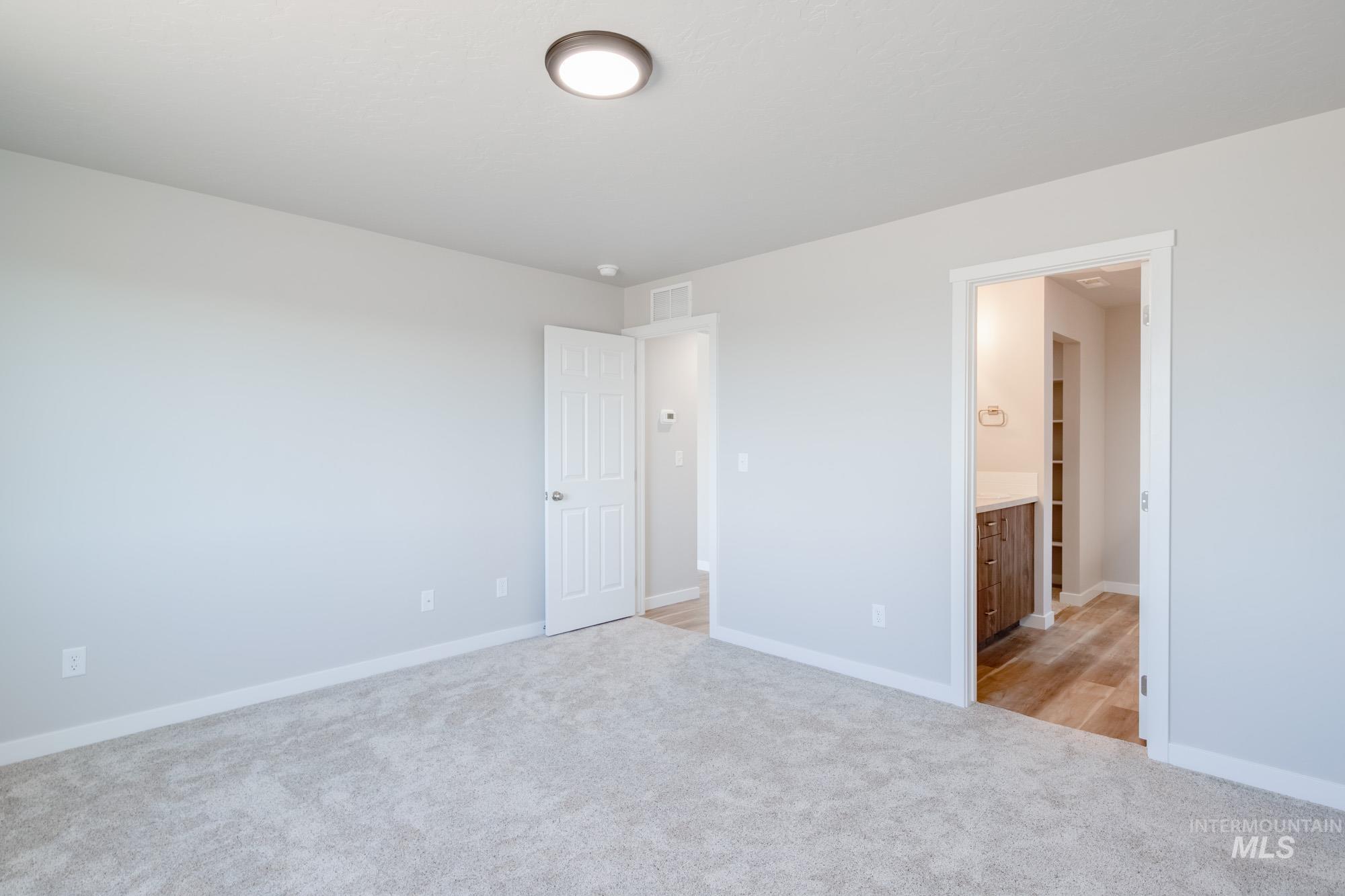 7256 S Menzingers Ave, Meridian, Idaho 83642, 3 Bedrooms, 2 Bathrooms, Residential For Sale, Price $425,990,MLS 98972742