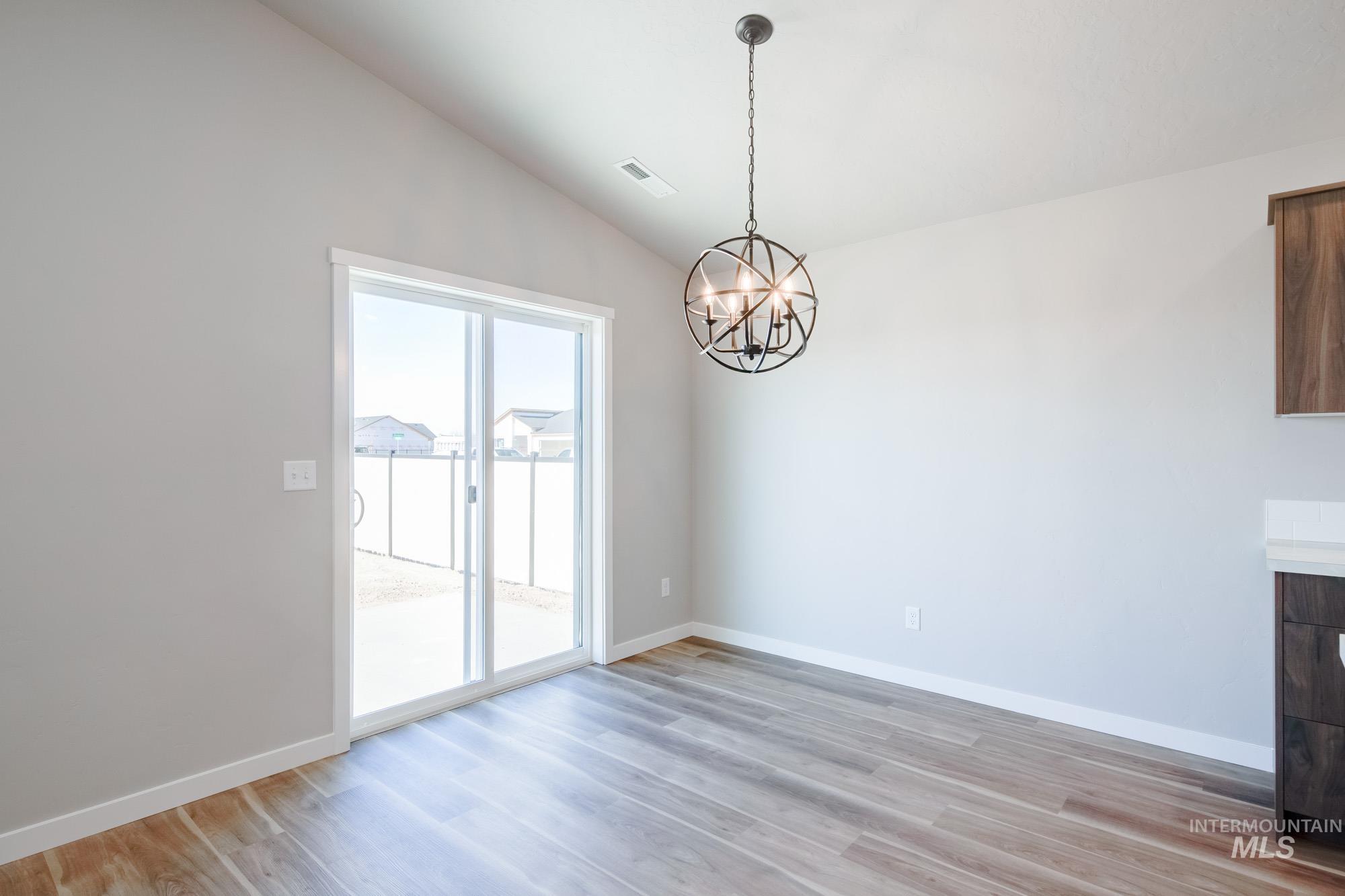 7256 S Menzingers Ave, Meridian, Idaho 83642, 3 Bedrooms, 2 Bathrooms, Residential For Sale, Price $425,990,MLS 98972742