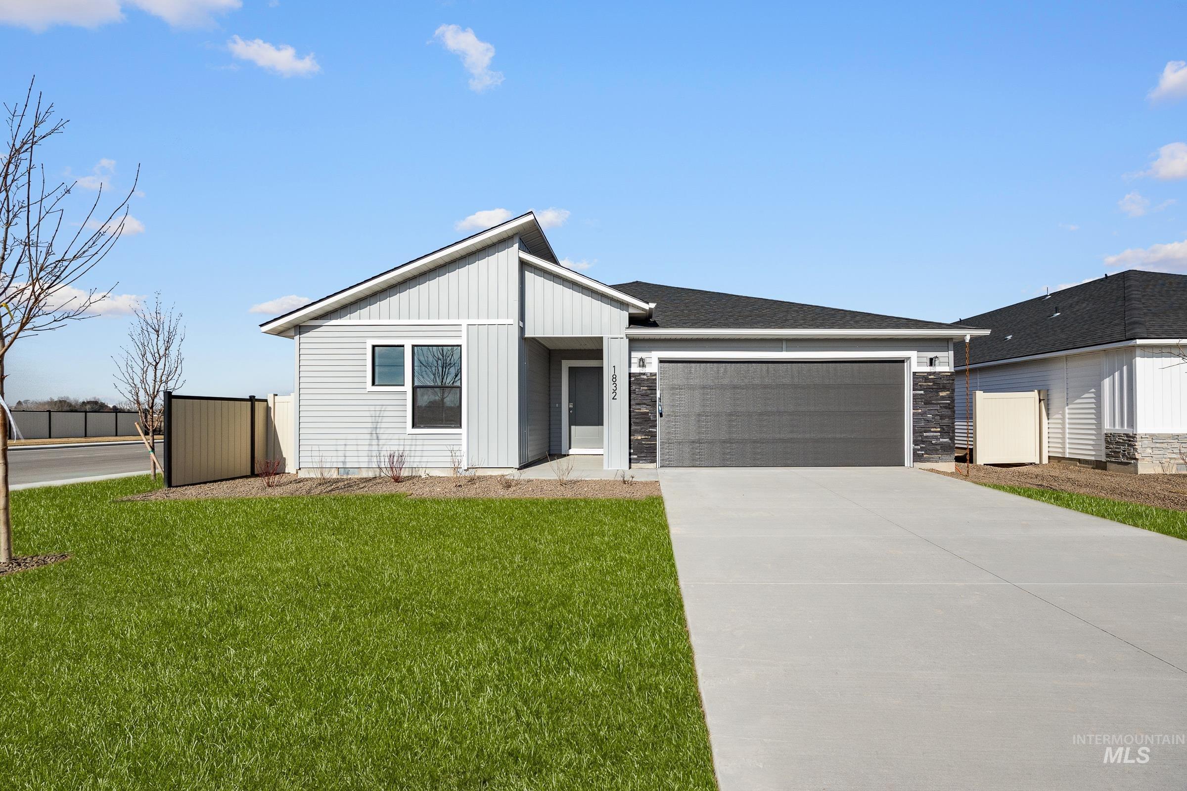 1832 W Unforgettable St, Meridian, Idaho 83642, 3 Bedrooms, 2 Bathrooms, Residential For Sale, Price $414,990,MLS 98972743