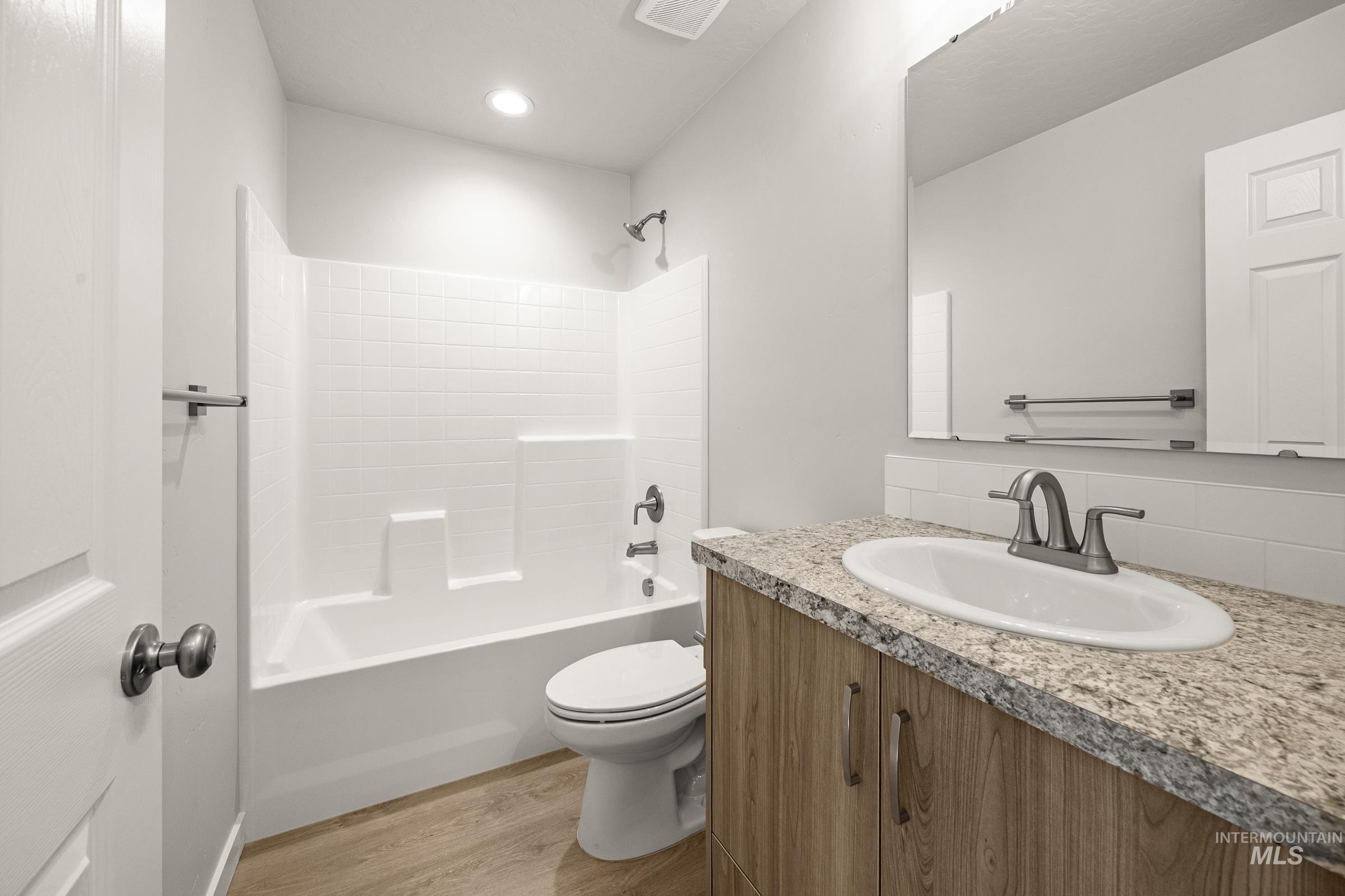 1832 W Unforgettable St, Meridian, Idaho 83642, 3 Bedrooms, 2 Bathrooms, Residential For Sale, Price $414,990,MLS 98972743