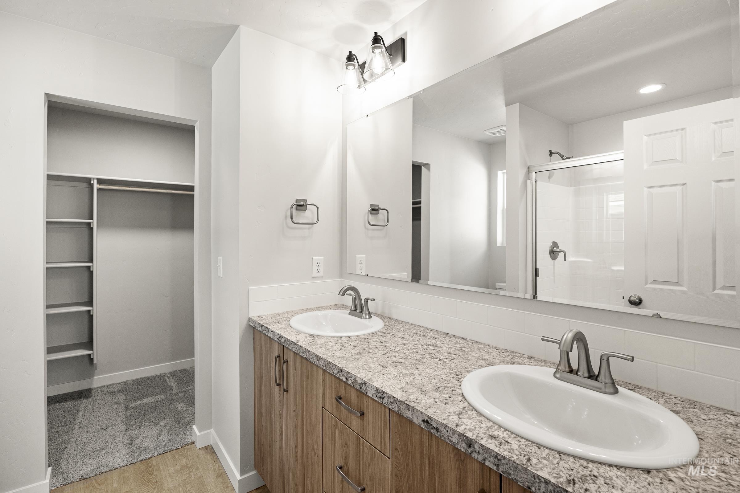 1832 W Unforgettable St, Meridian, Idaho 83642, 3 Bedrooms, 2 Bathrooms, Residential For Sale, Price $414,990,MLS 98972743