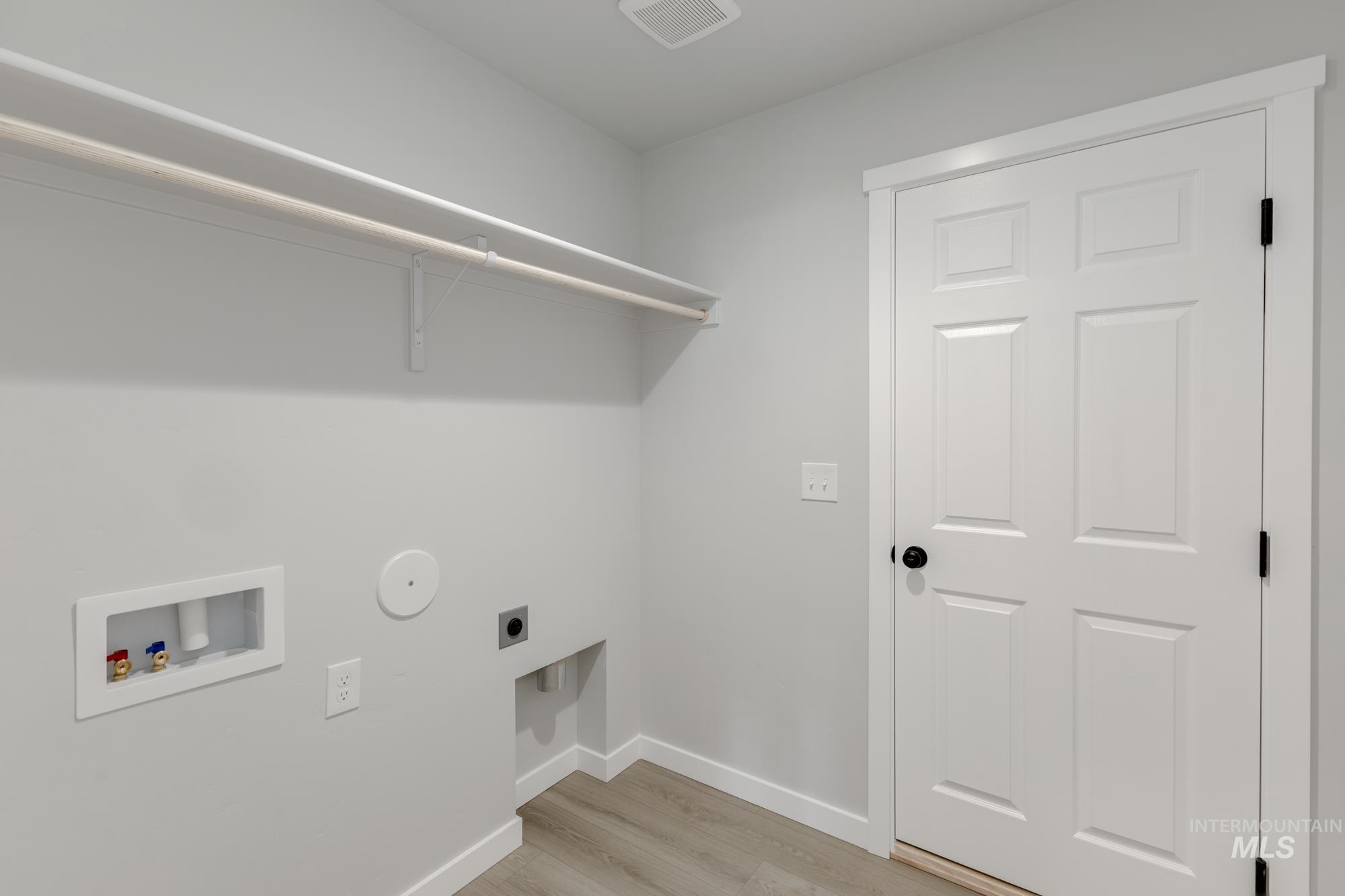 1804 W Unforgettable St, Meridian, Idaho 83642, 3 Bedrooms, 2 Bathrooms, Residential For Sale, Price $424,990,MLS 98972744