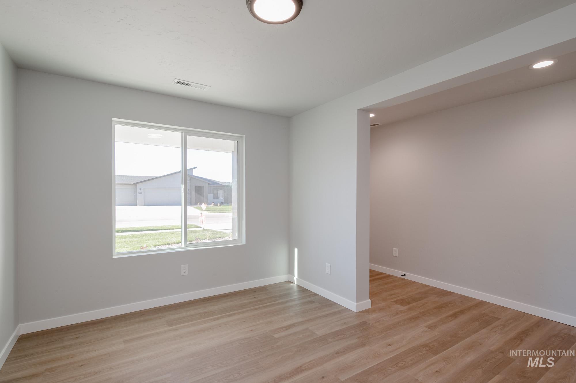 7278 S Bungalow Ave, Meridian, Idaho 83642, 4 Bedrooms, 2.5 Bathrooms, Residential For Sale, Price $457,990,MLS 98972745