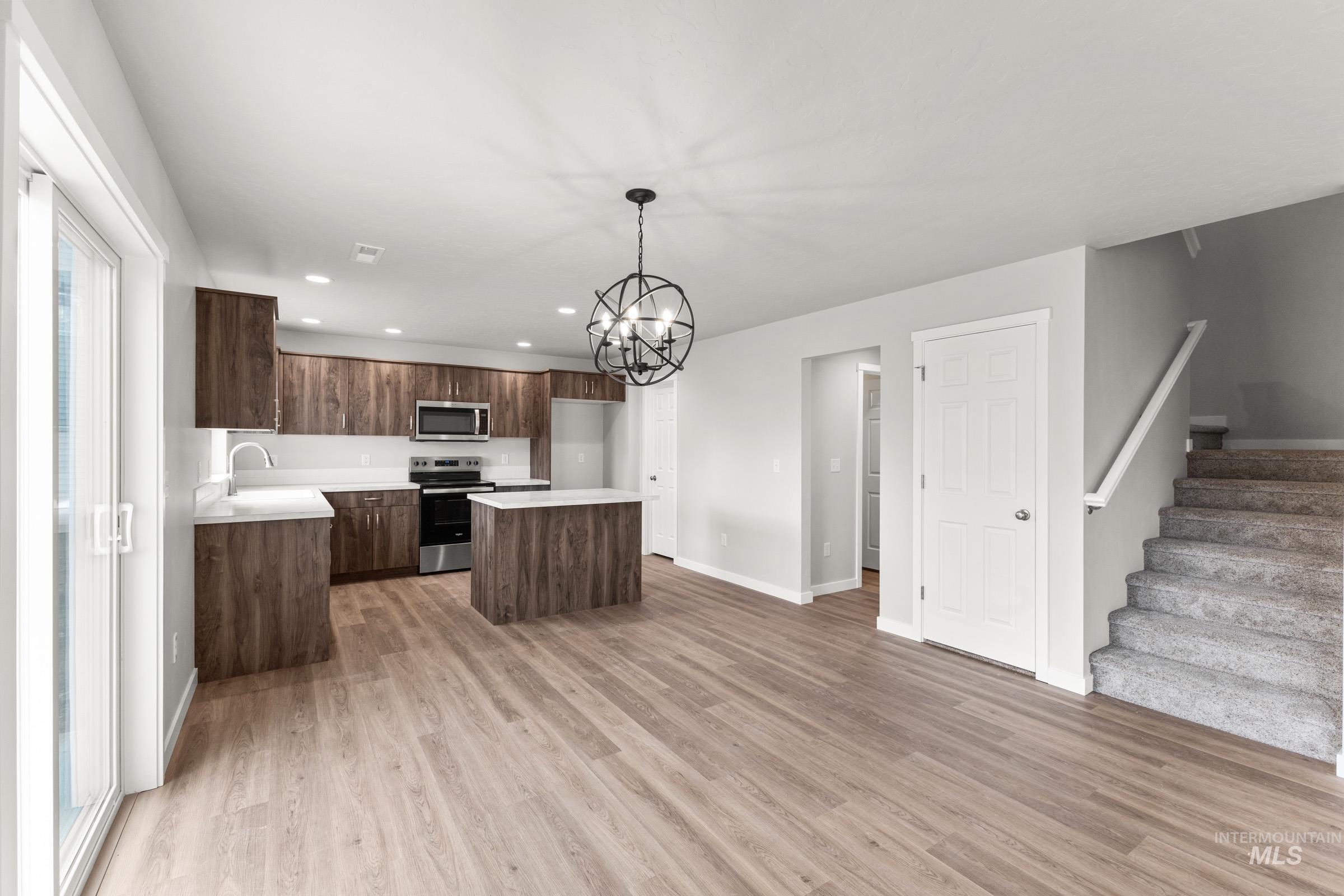 7278 S Bungalow Ave, Meridian, Idaho 83642, 4 Bedrooms, 2.5 Bathrooms, Residential For Sale, Price $457,990,MLS 98972745