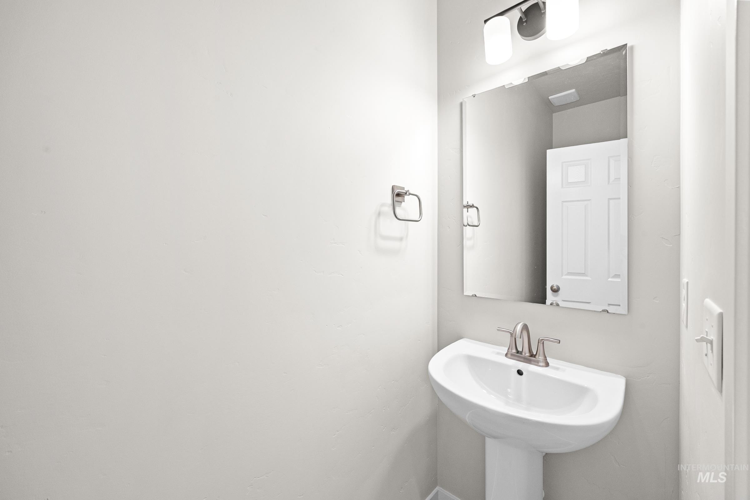 13685 Judson St, Caldwell, Idaho 83607, 4 Bedrooms, 2.5 Bathrooms, Residential For Sale, Price $494,990,MLS 98972750