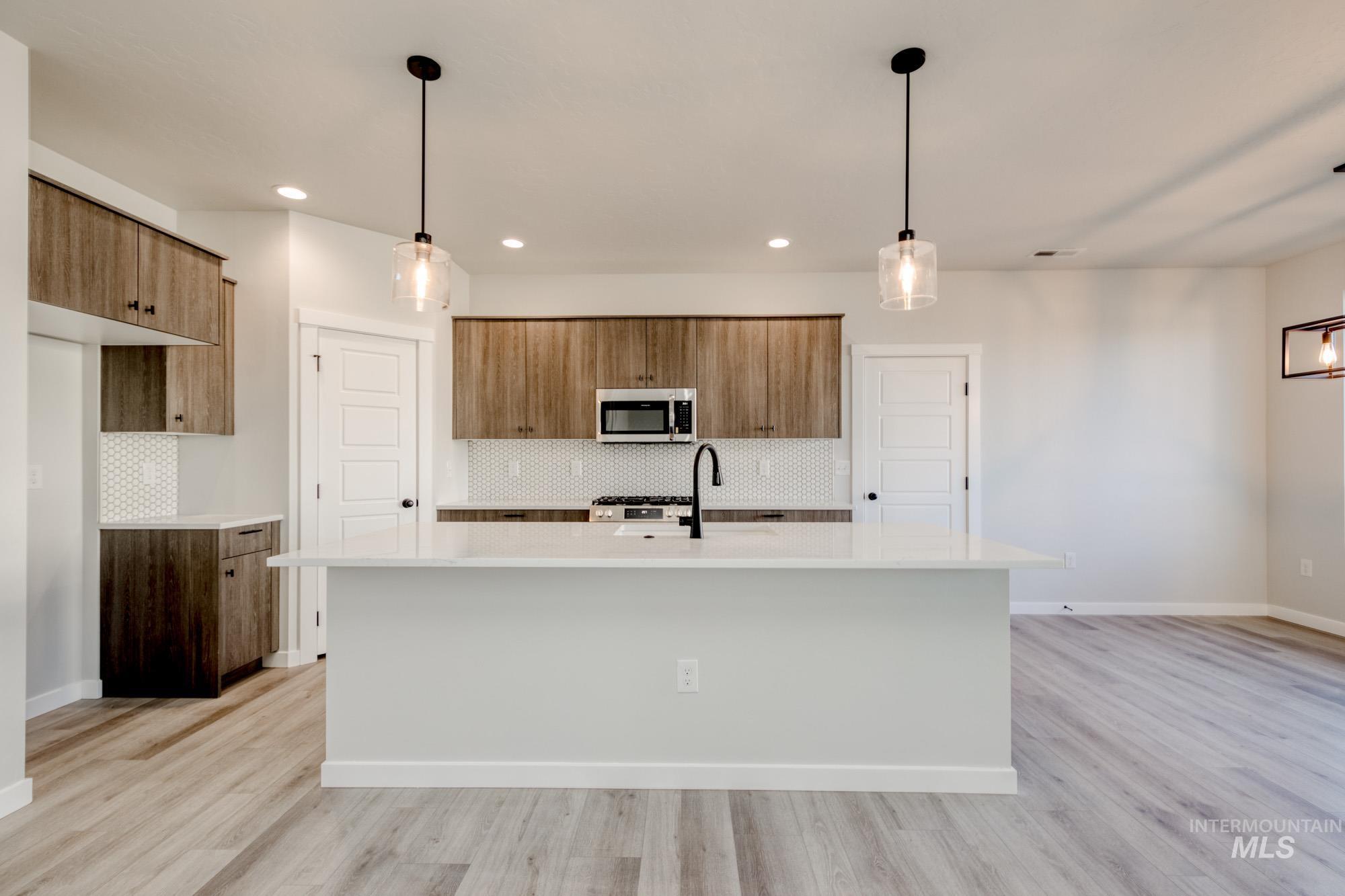 13685 Judson St, Caldwell, Idaho 83607, 4 Bedrooms, 2.5 Bathrooms, Residential For Sale, Price $494,990,MLS 98972750