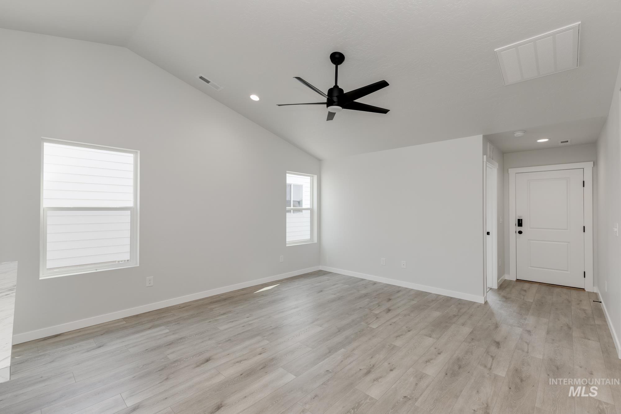 3763 E Syracuse St, Nampa, Idaho 83686, 3 Bedrooms, 2 Bathrooms, Residential For Sale, Price $369,990,MLS 98972751