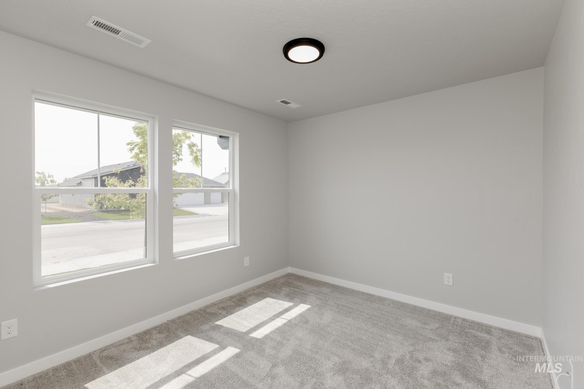 3753 E Syracuse St, Nampa, Idaho 83686, 3 Bedrooms, 2 Bathrooms, Residential For Sale, Price $379,990,MLS 98972753