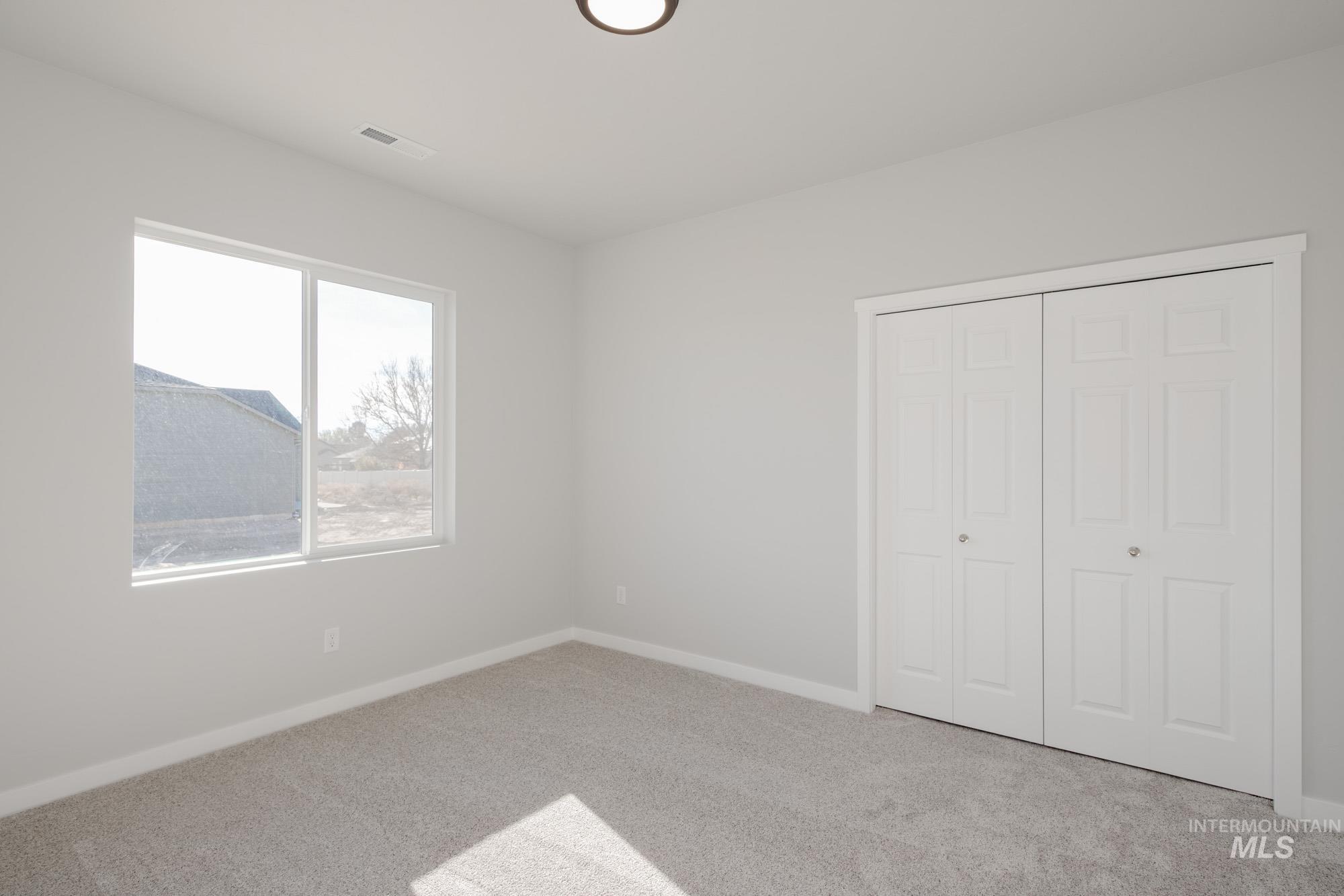 3661 E Jamestown Dr, Nampa, Idaho 83686, 4 Bedrooms, 2.5 Bathrooms, Residential For Sale, Price $499,990,MLS 98972754