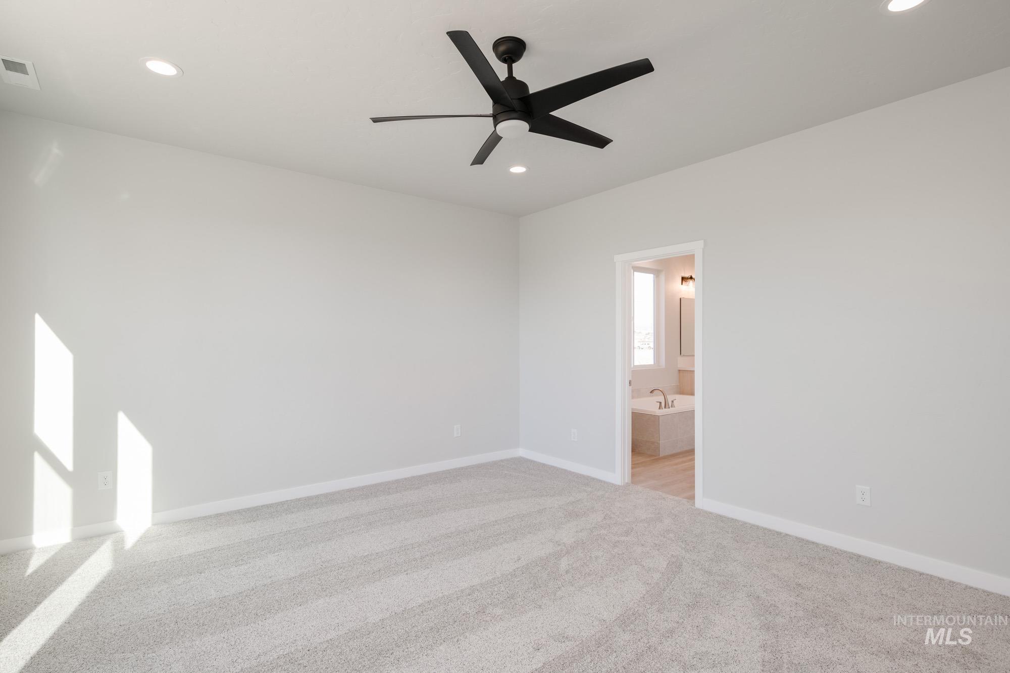 3661 E Jamestown Dr, Nampa, Idaho 83686, 4 Bedrooms, 2.5 Bathrooms, Residential For Sale, Price $499,990,MLS 98972754