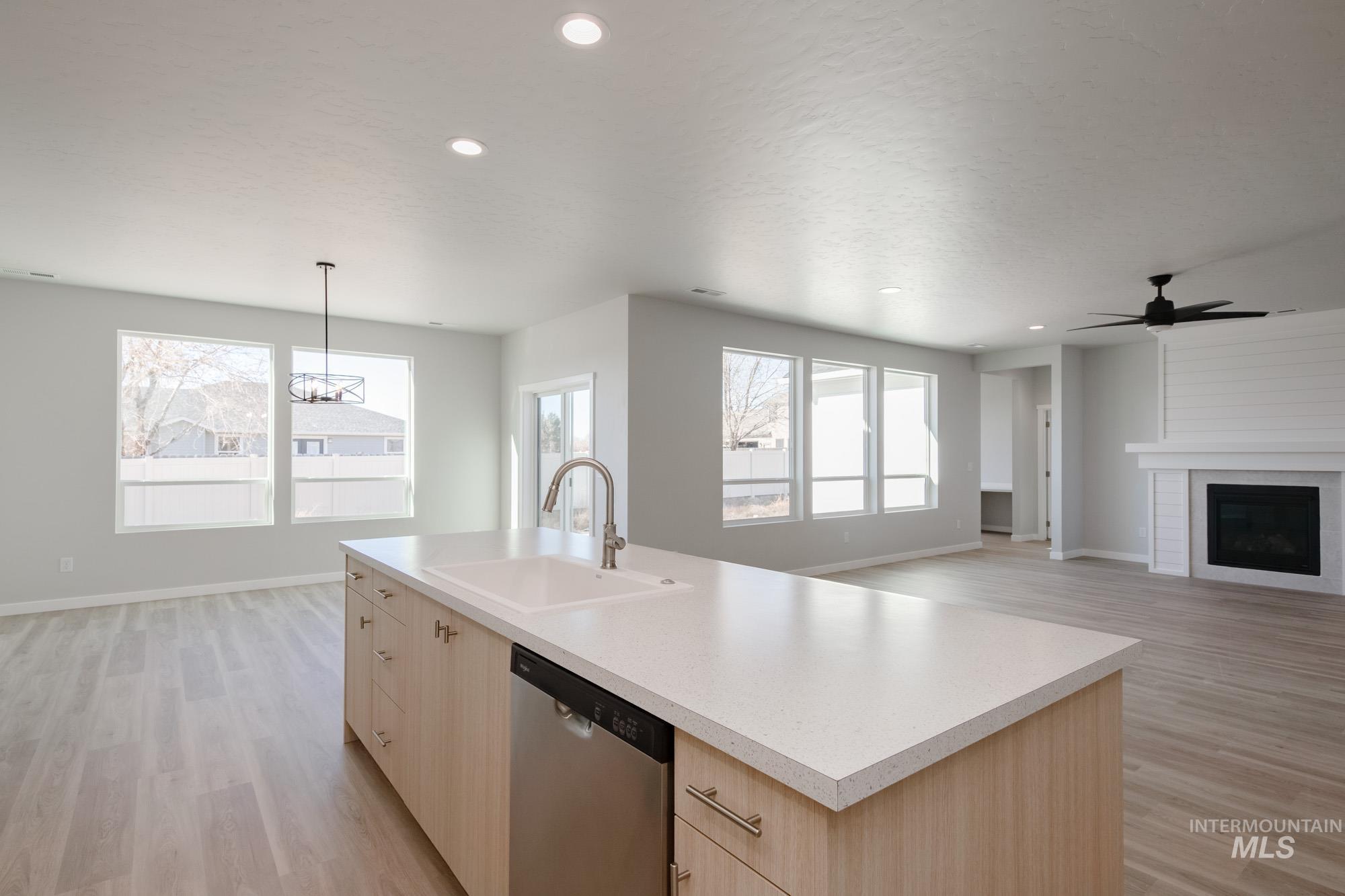 3661 E Jamestown Dr, Nampa, Idaho 83686, 4 Bedrooms, 2.5 Bathrooms, Residential For Sale, Price $499,990,MLS 98972754