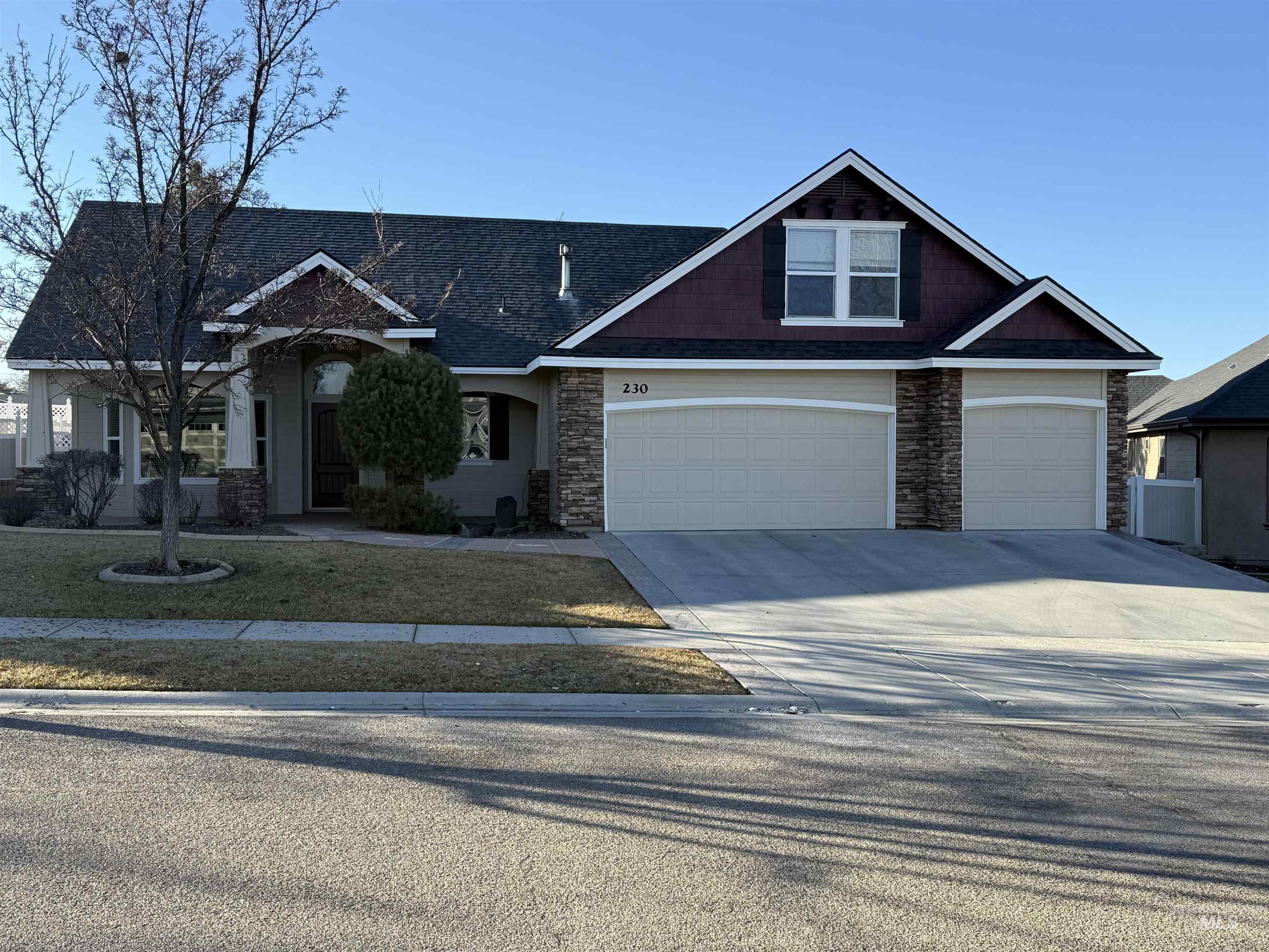 230 E Alexis Loop, Nampa, Idaho 83686-9403, 3 Bedrooms, 3 Bathrooms, Residential For Sale, Price $485,000,MLS 98972756