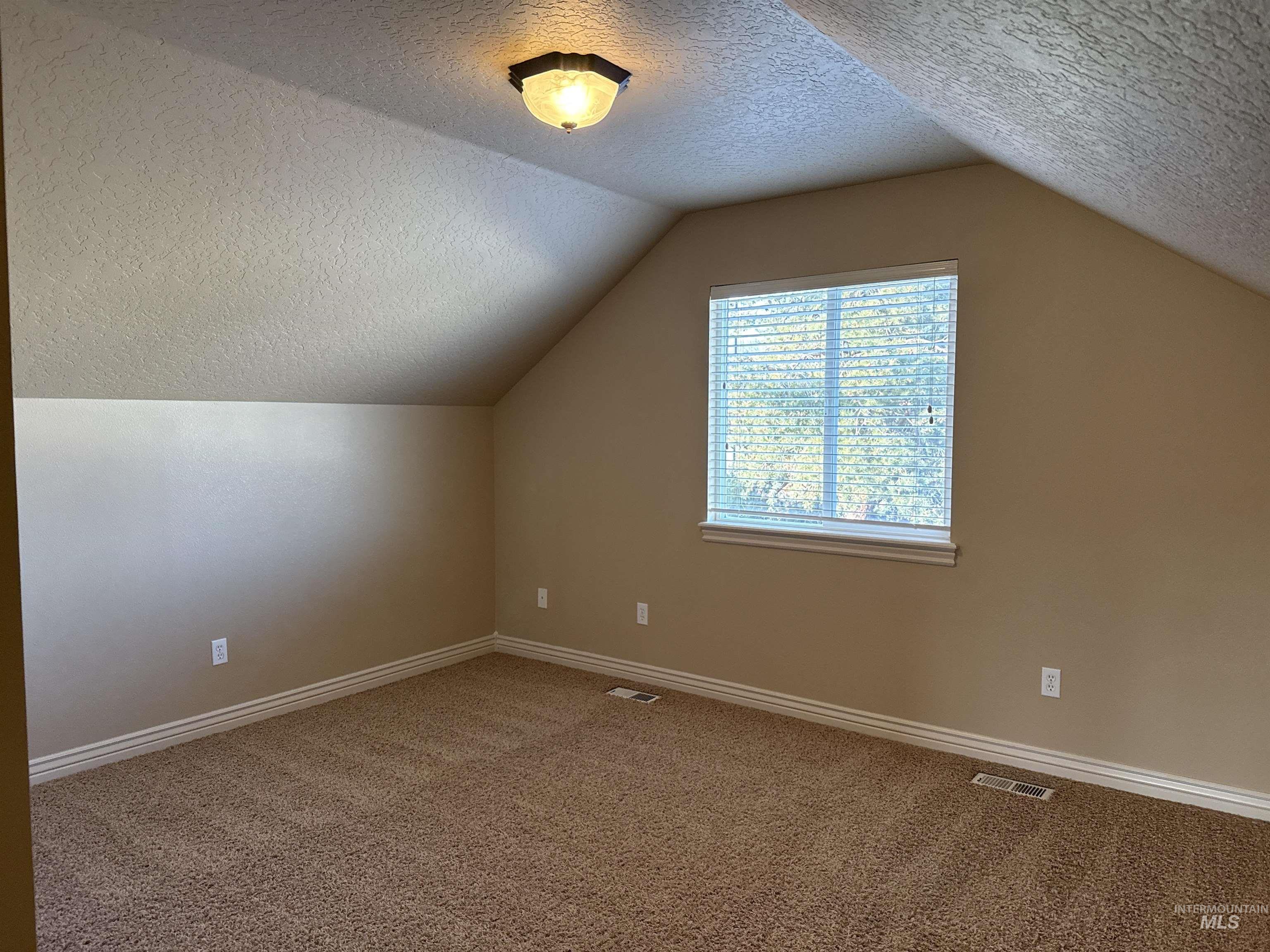 230 E Alexis Loop, Nampa, Idaho 83686-9403, 3 Bedrooms, 3 Bathrooms, Residential For Sale, Price $485,000,MLS 98972756